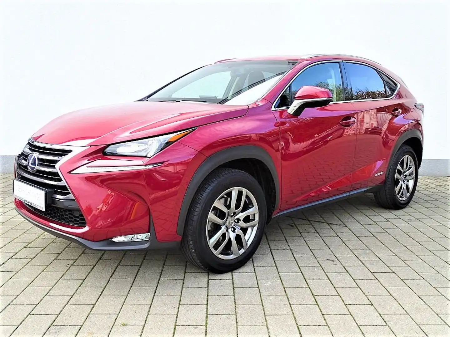 Lexus NX 300 300h E-FOUR Executive-Line Roşu - 2