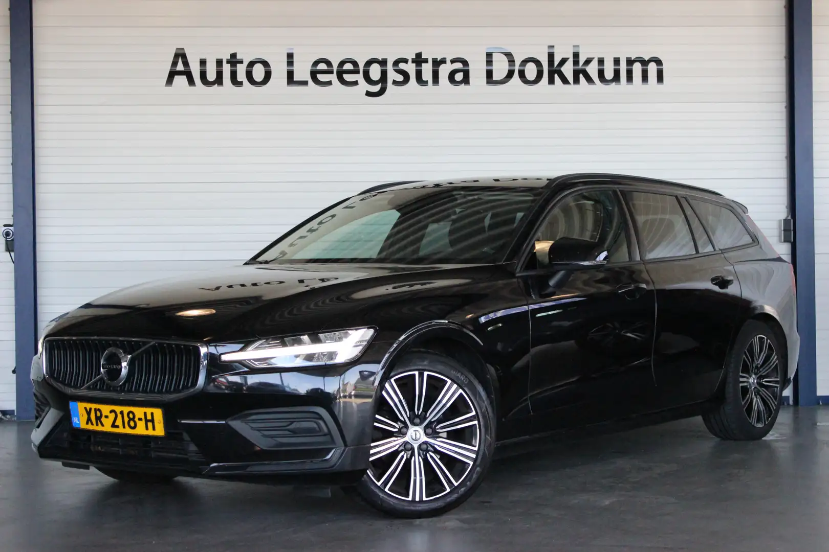 Volvo V60 2.0 D4 LED | Navi | Cruise | Lane Assist | Bluetoo Noir - 1