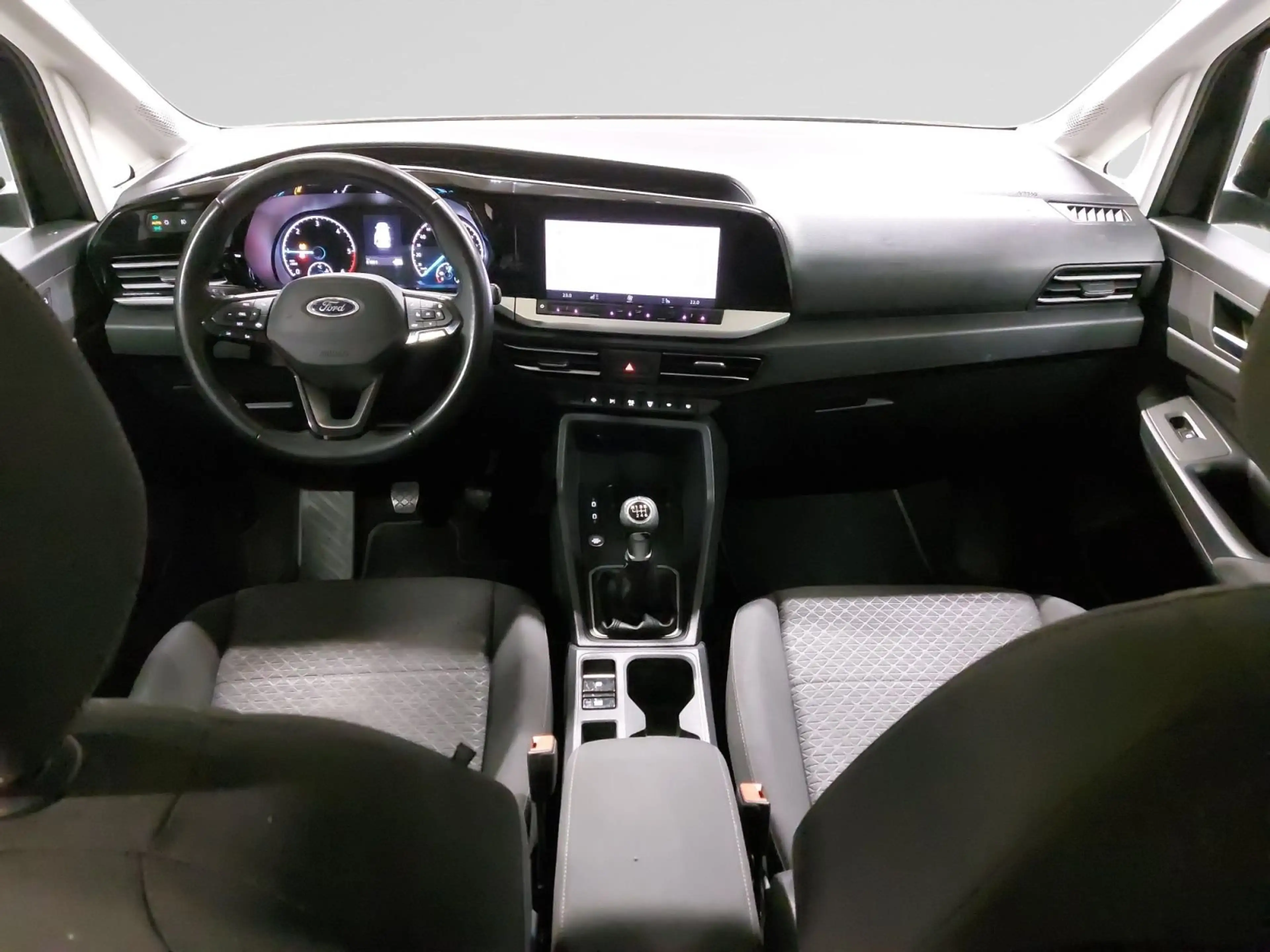Ford Tourneo Connect 2.0 Ecoblue Titanium Grand — photo 7