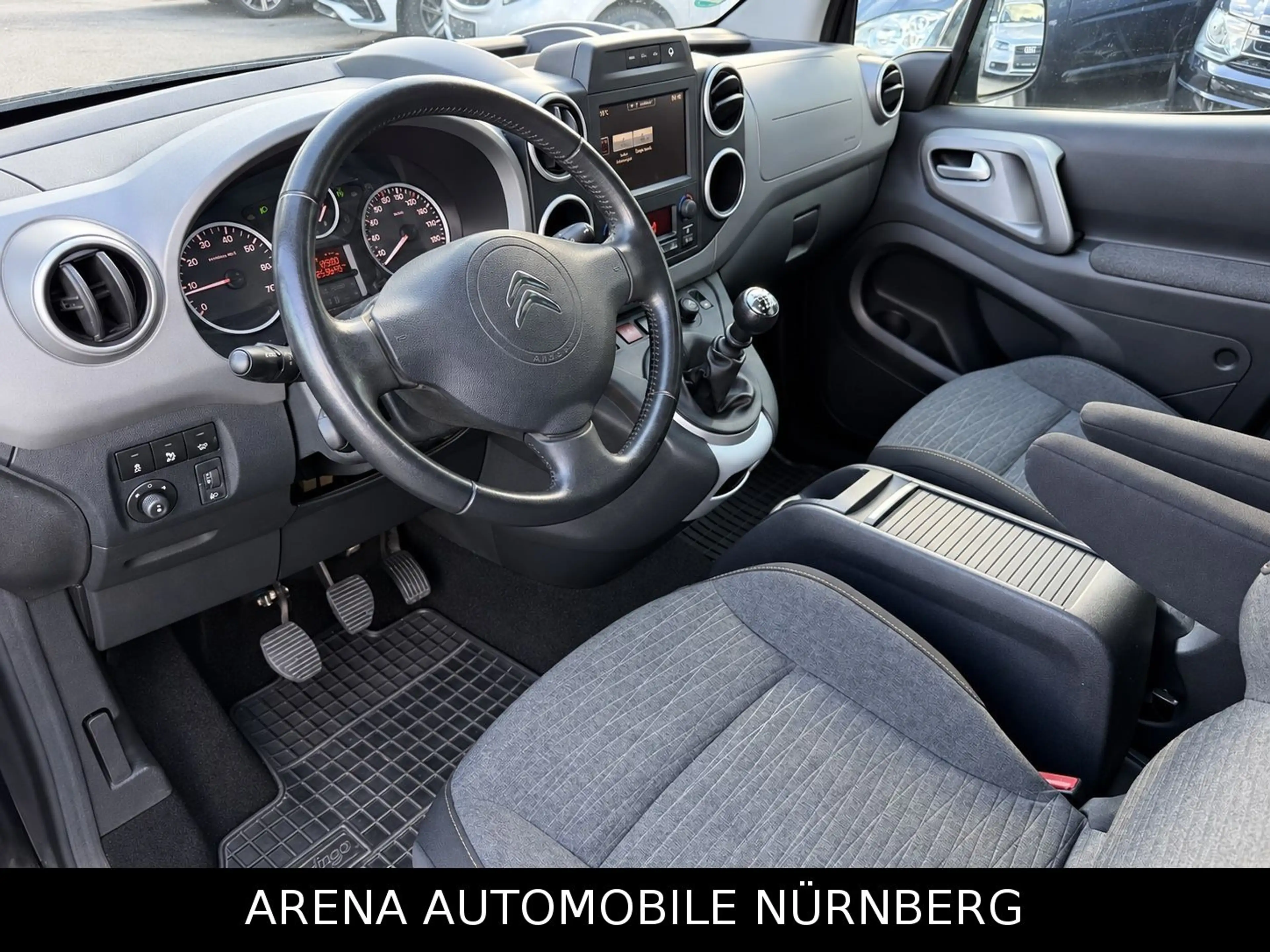 Citroen Berlingo Kombi Shine 1.6 Blue-HDI*Panorama — photo 10