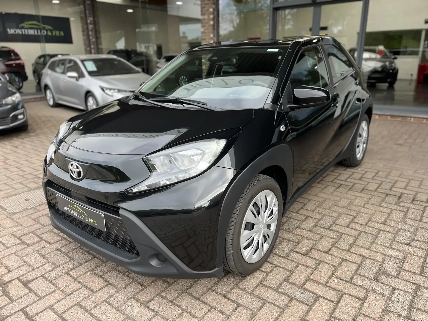 Toyota Aygo X X 1.0i VVT-i XPLAY ***8 ans de garantie*** Gris - 2