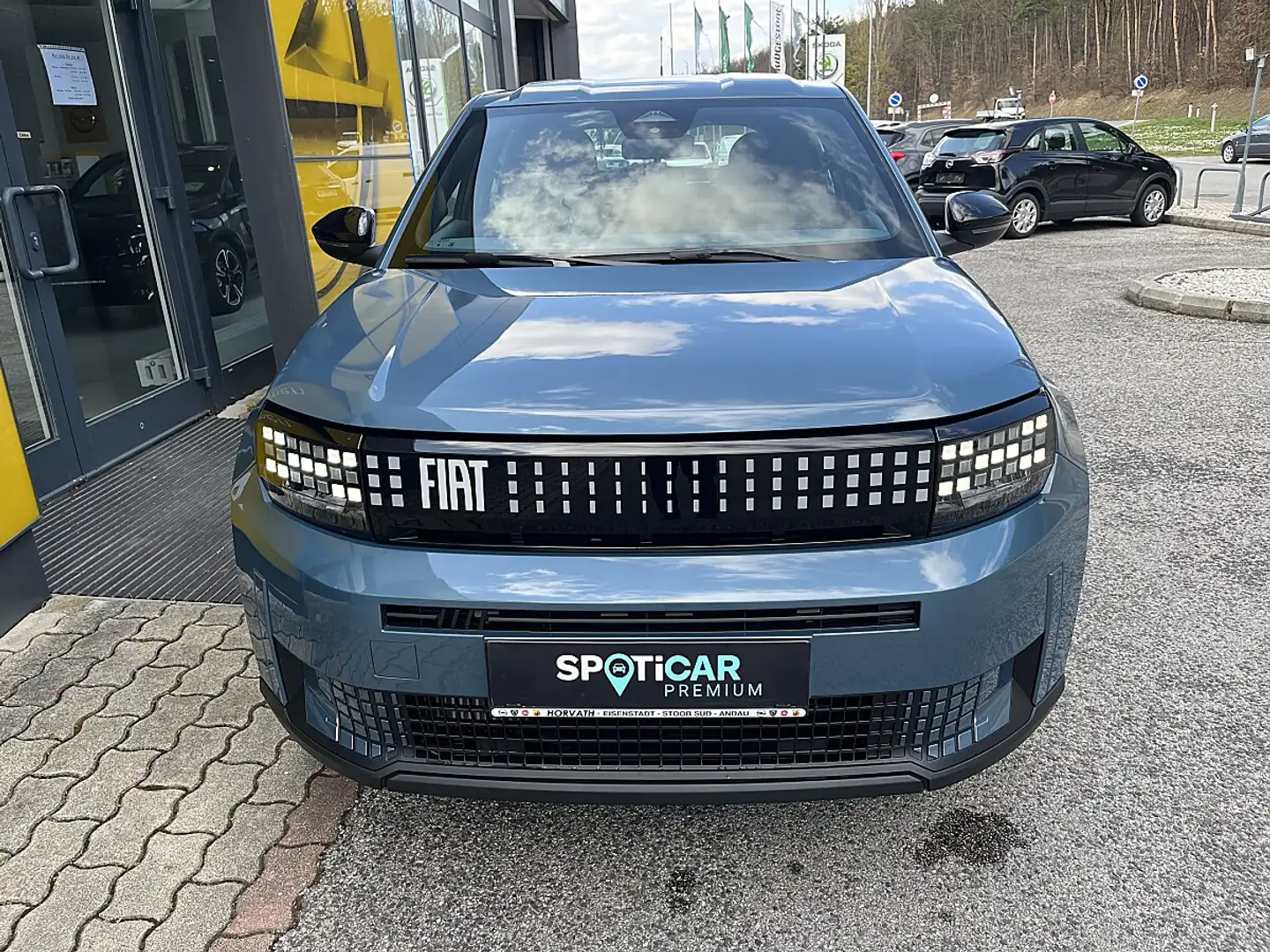 Fiat Grande Panda Hybrid mHEV 110 6-Gang eDCT Icon!PIXELLED,10,25... Blau - 2