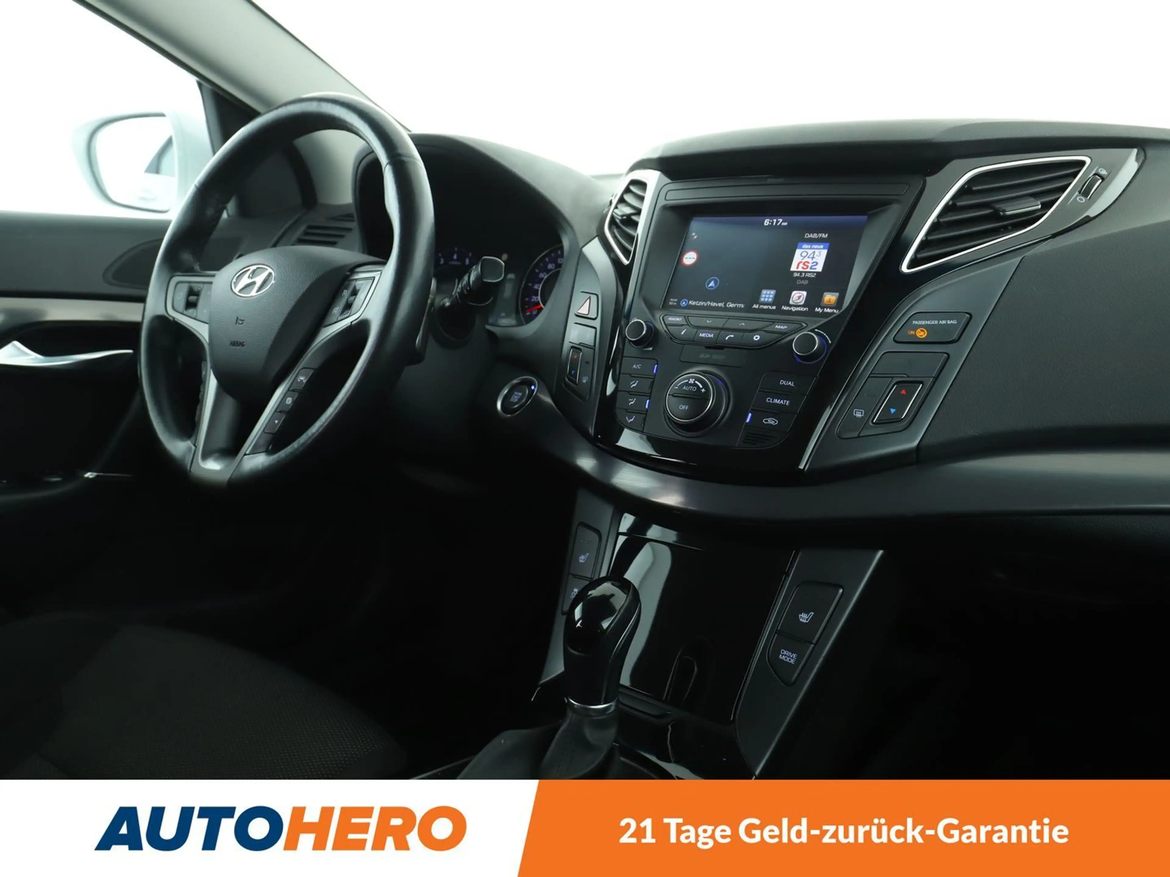Hyundai i40 2.0 GDI Style Aut.*XENON*NAVI*TEMPO*CAM*PDC*SHZ* — photo 13