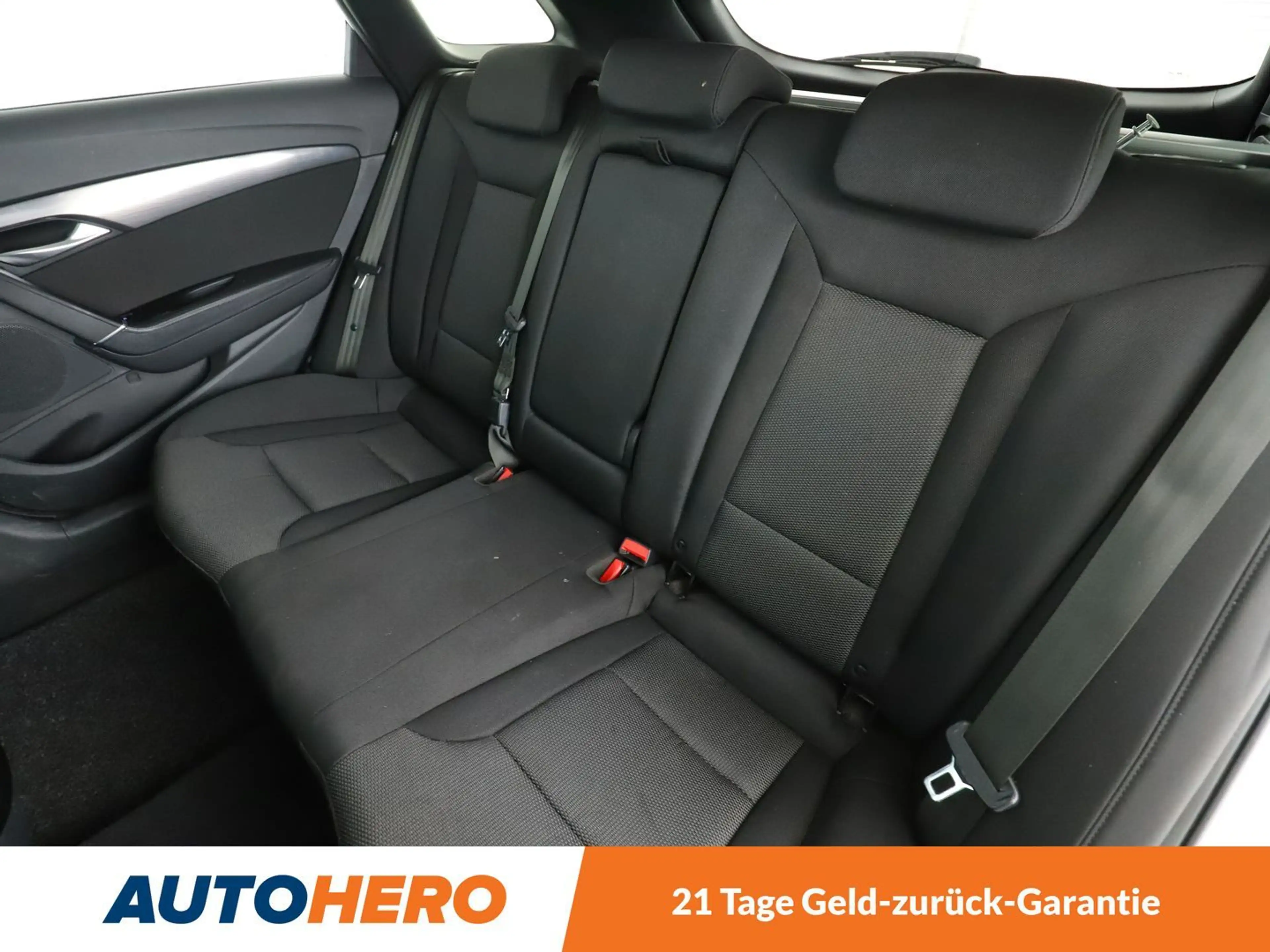 Hyundai i40 2.0 GDI Style Aut.*XENON*NAVI*TEMPO*CAM*PDC*SHZ* — photo 14