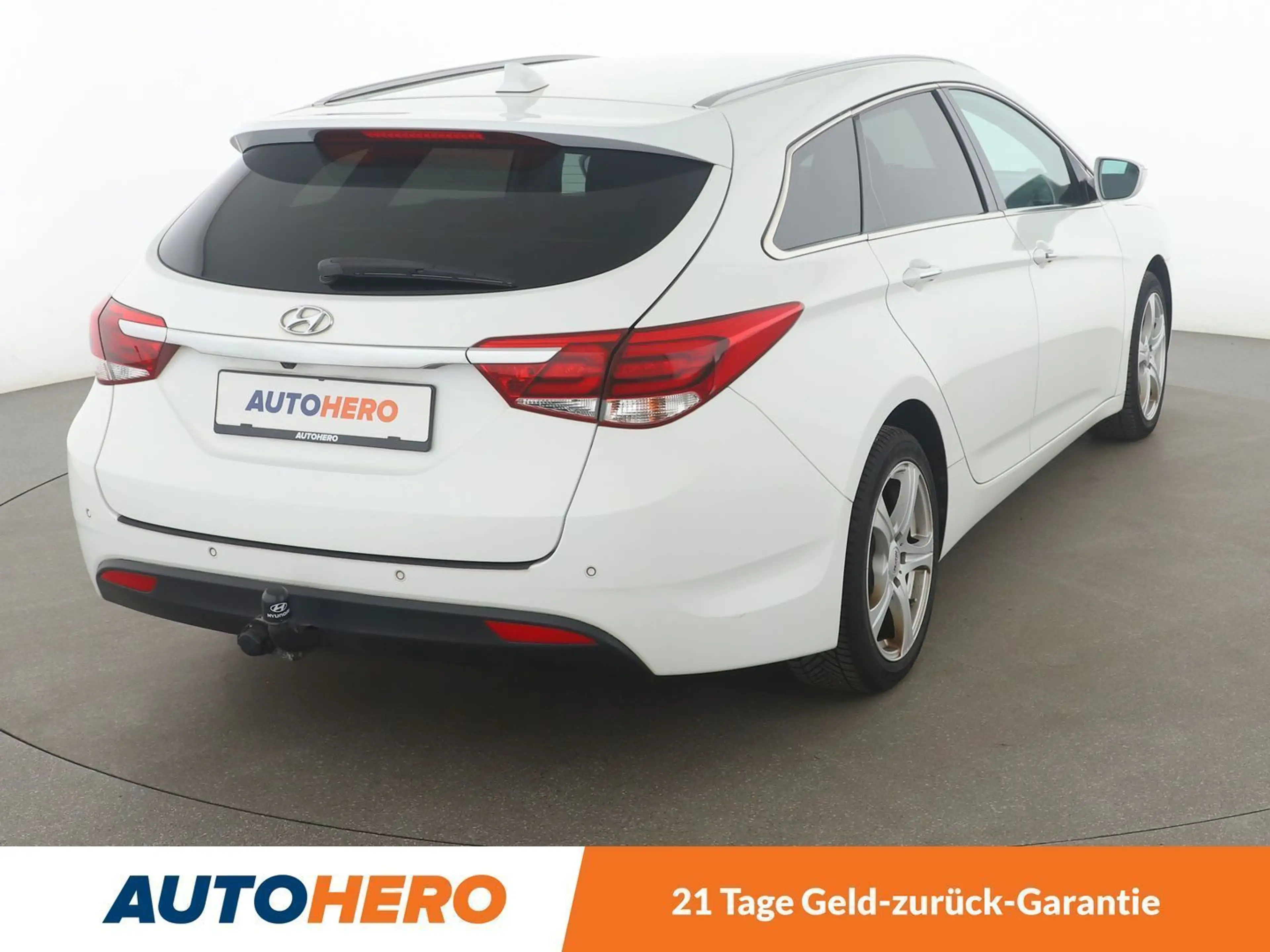 Hyundai i40 2.0 GDI Style Aut.*XENON*NAVI*TEMPO*CAM*PDC*SHZ* — photo 6