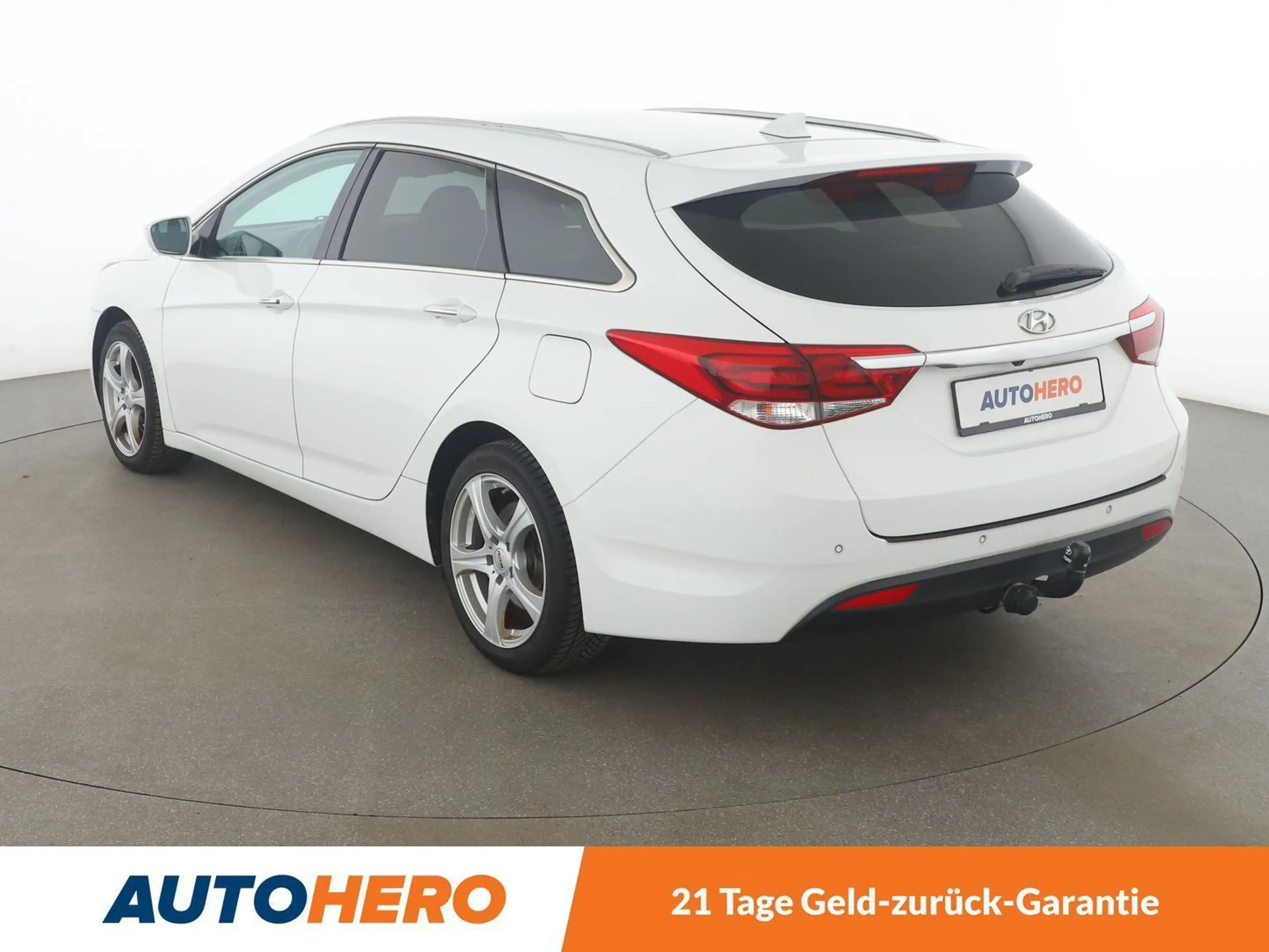 Hyundai i40 2.0 GDI Style Aut.*XENON*NAVI*TEMPO*CAM*PDC*SHZ* — photo 4