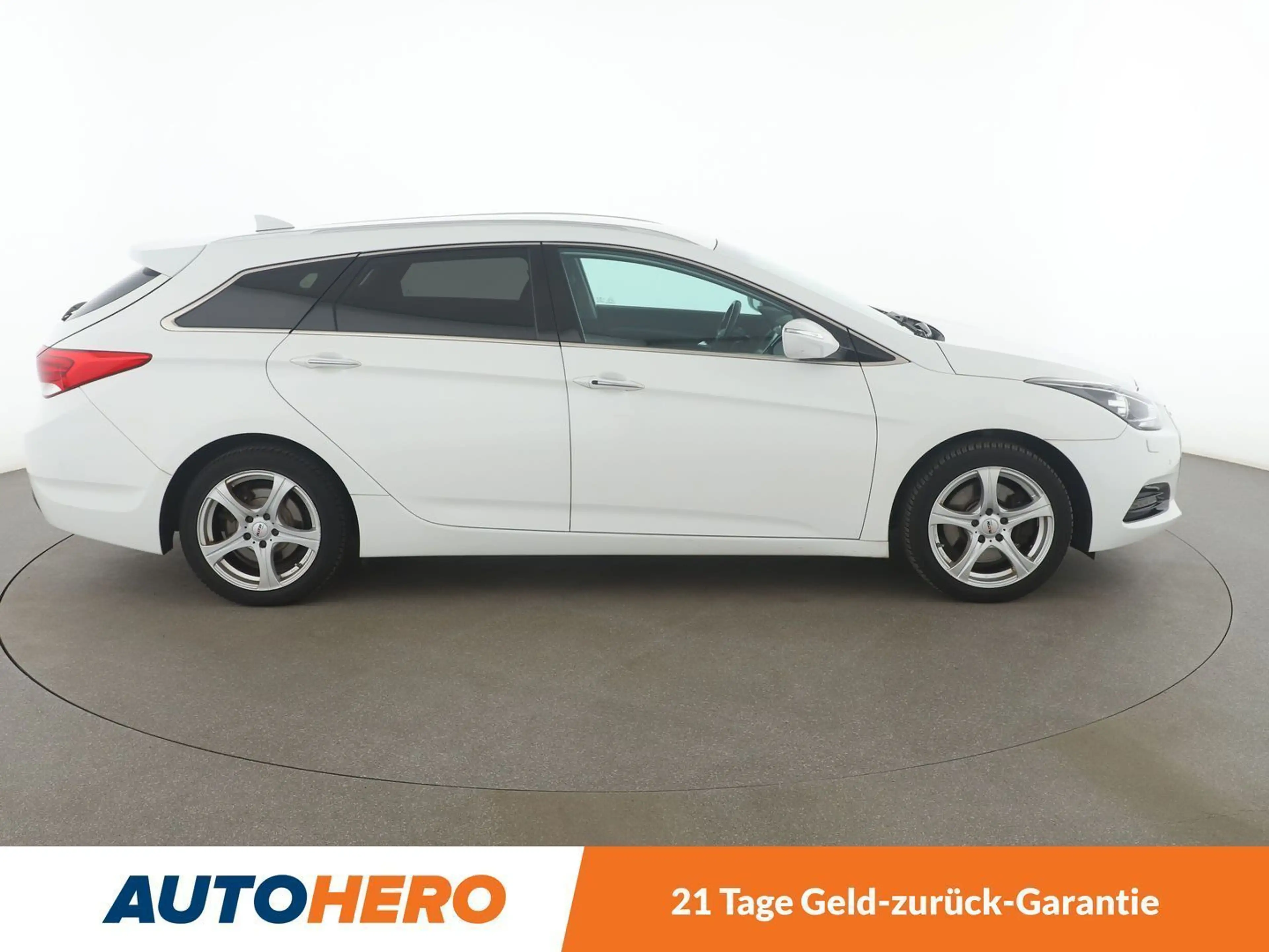 Hyundai i40 2.0 GDI Style Aut.*XENON*NAVI*TEMPO*CAM*PDC*SHZ* — photo 7