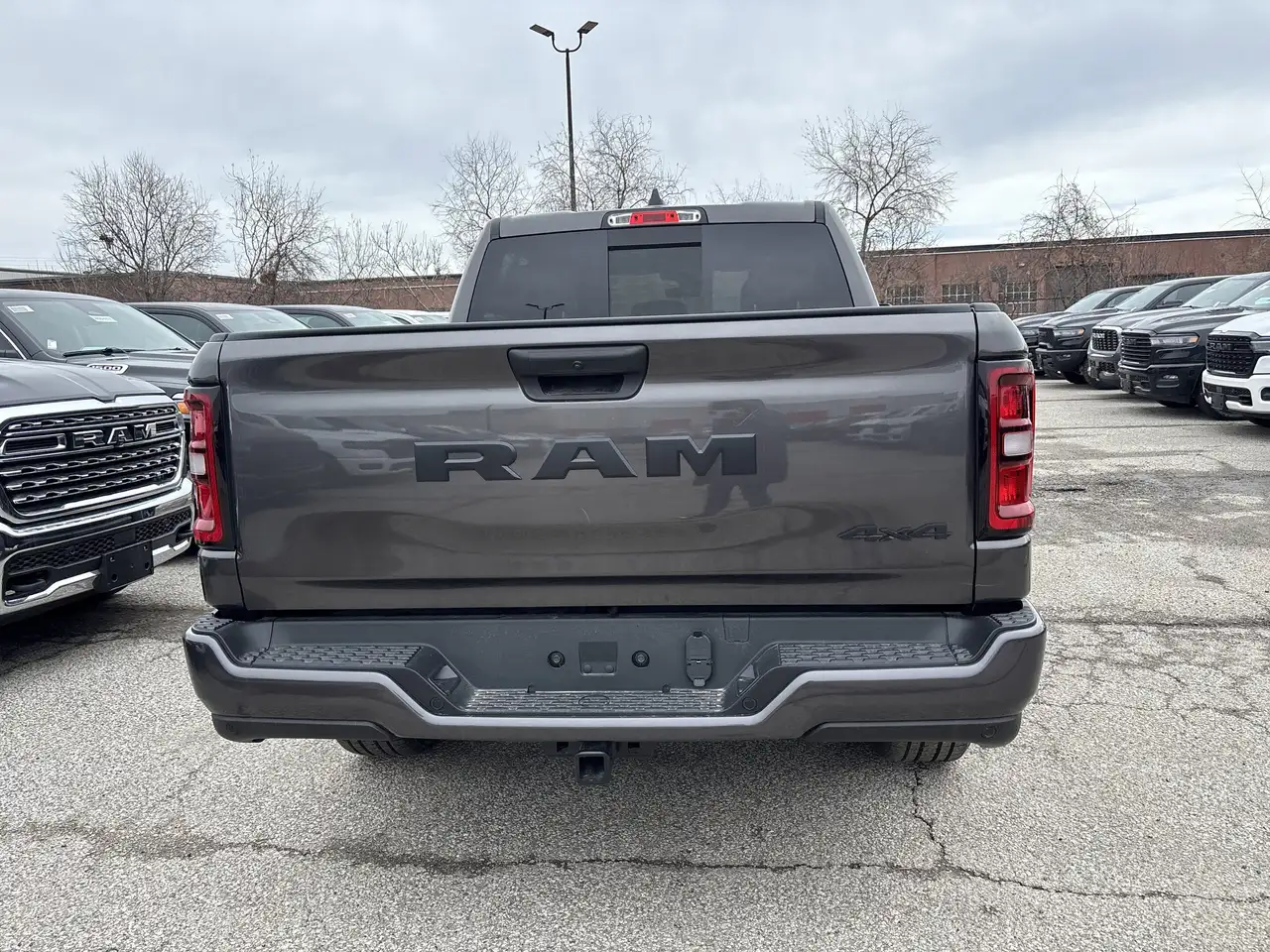 RAM 1500 снимка RAM 1500
