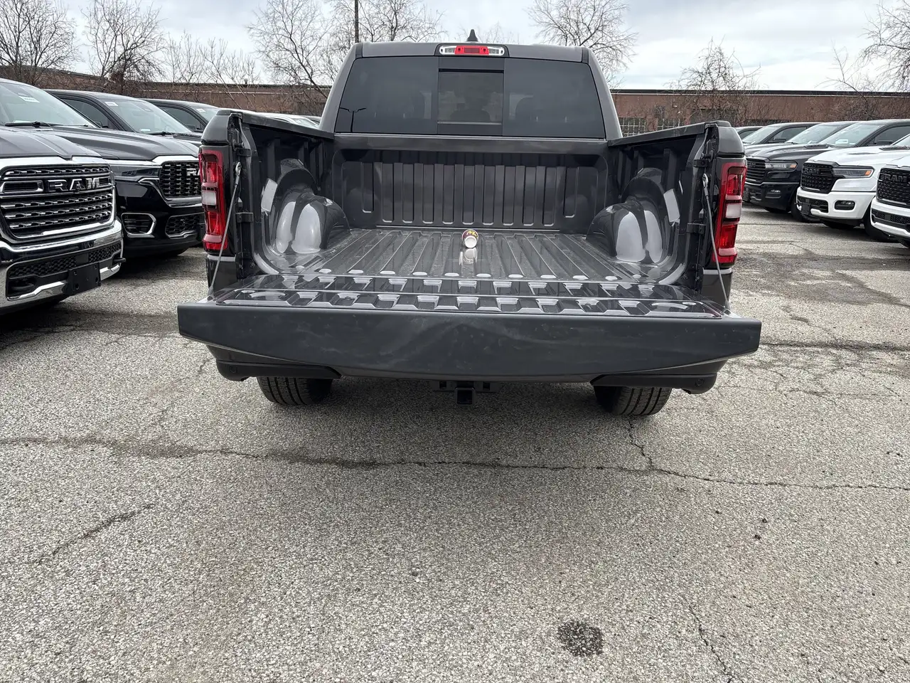 RAM 1500 снимка RAM 1500