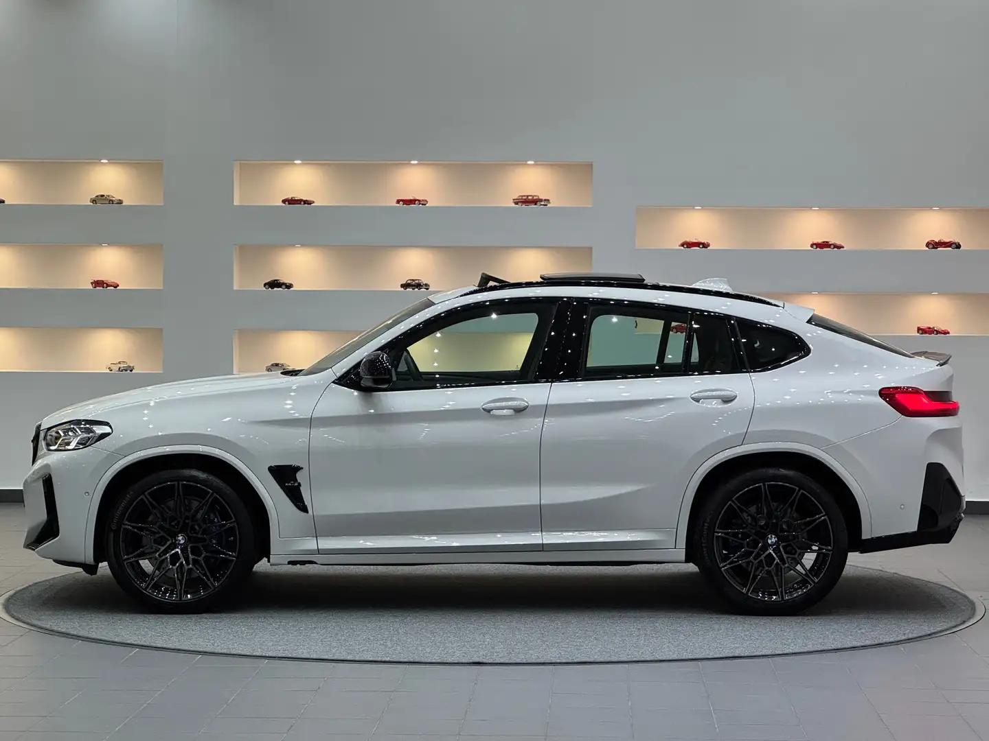 BMW X4 M Competition LCI Facelift *7.000km* Weiß - 2