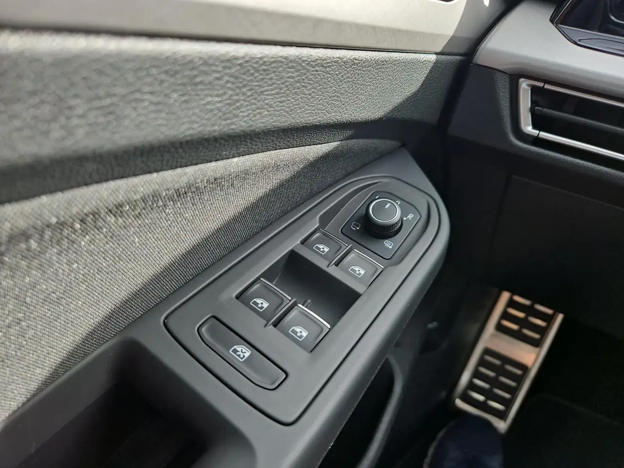 Volkswagen Golf Alltrack 4Motion 2.0TDI/NAVI/AHK/Matrix/DAB, миниатюра 30
