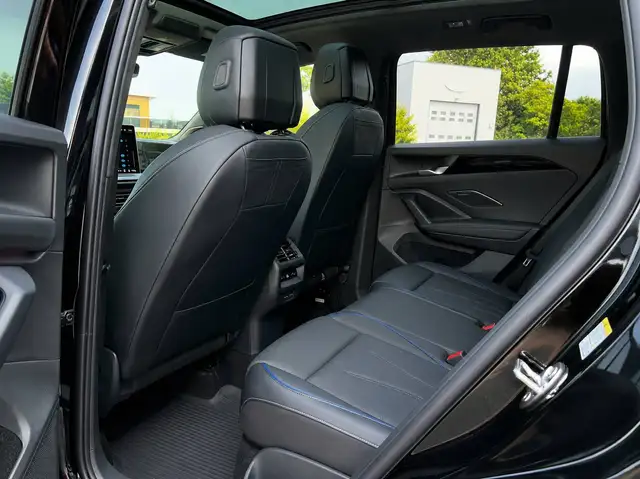 Volkswagen Tiguan view 14