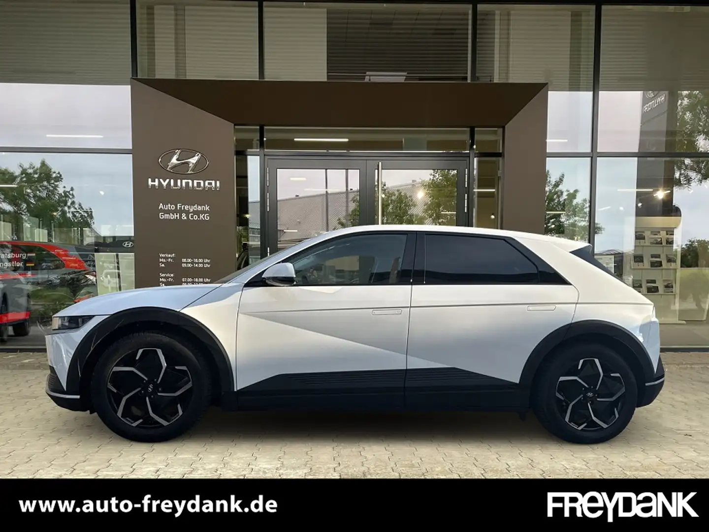 Hyundai IONIQ 5 77,4kWh Batt. AWD (325 PS) TECHNIQ Assistenz BOSE Wit - 2