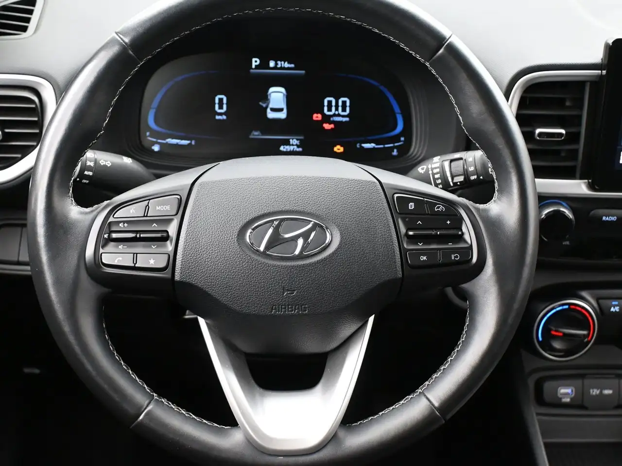 Hyundai Venue photo Hyundai Venue