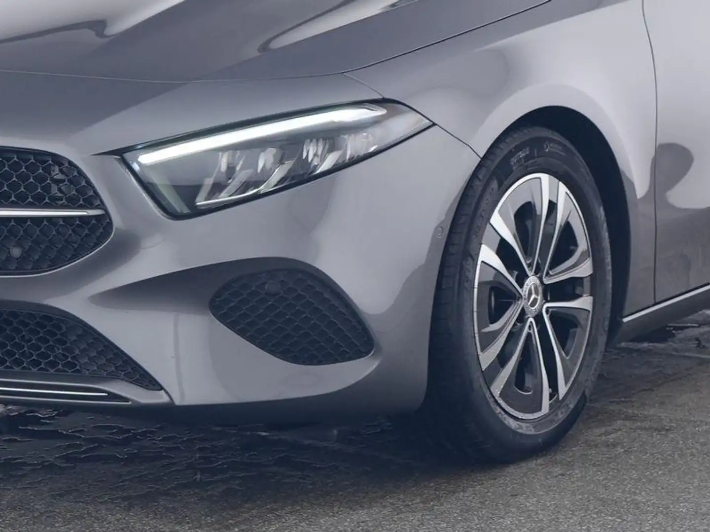 Mercedes-Benz A 180 , Limo, 7G-DCT, Progr. Advanced, Distronic Plus... Gris - 2