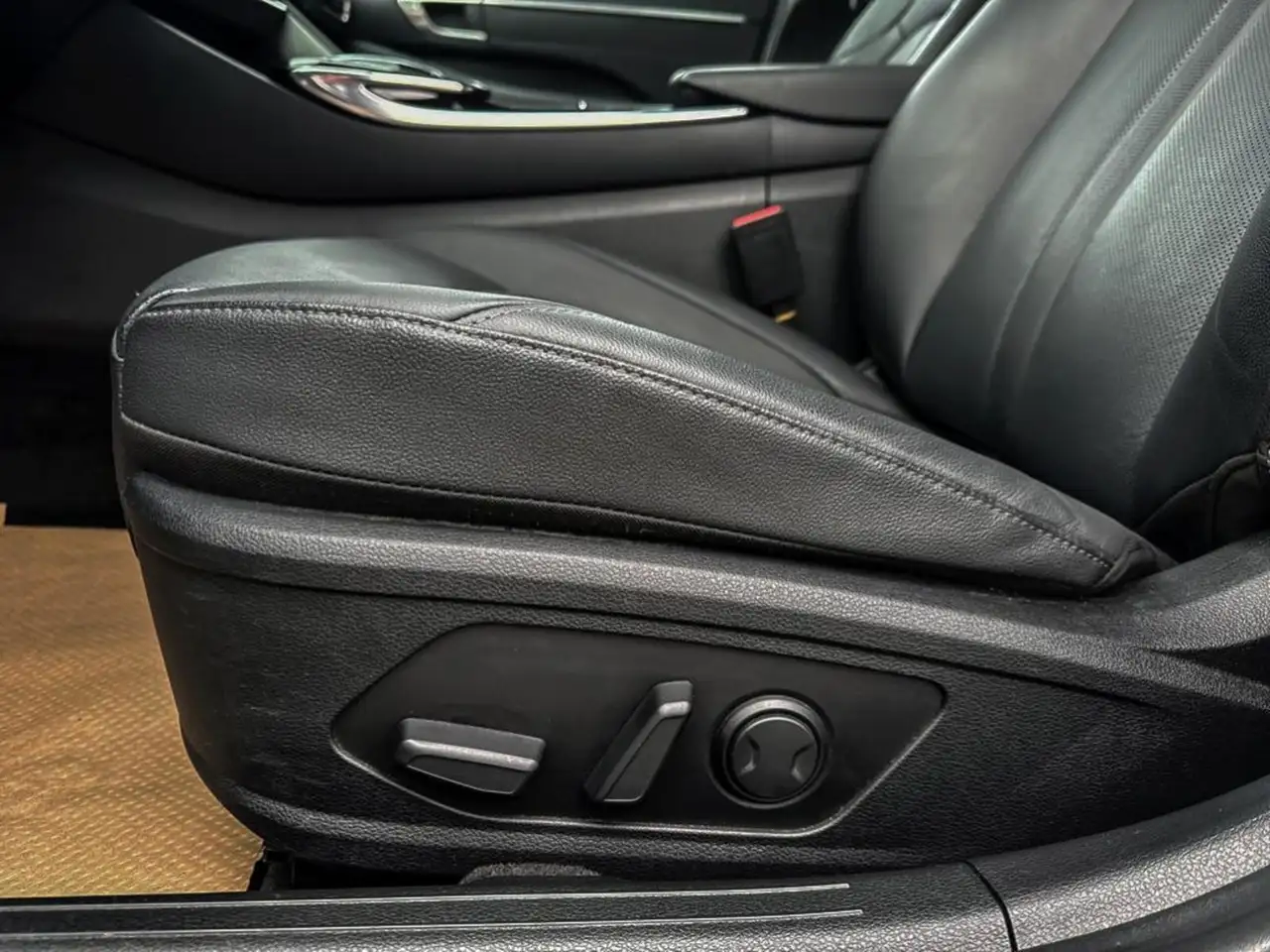 Hyundai SONATA снимка Hyundai SONATA