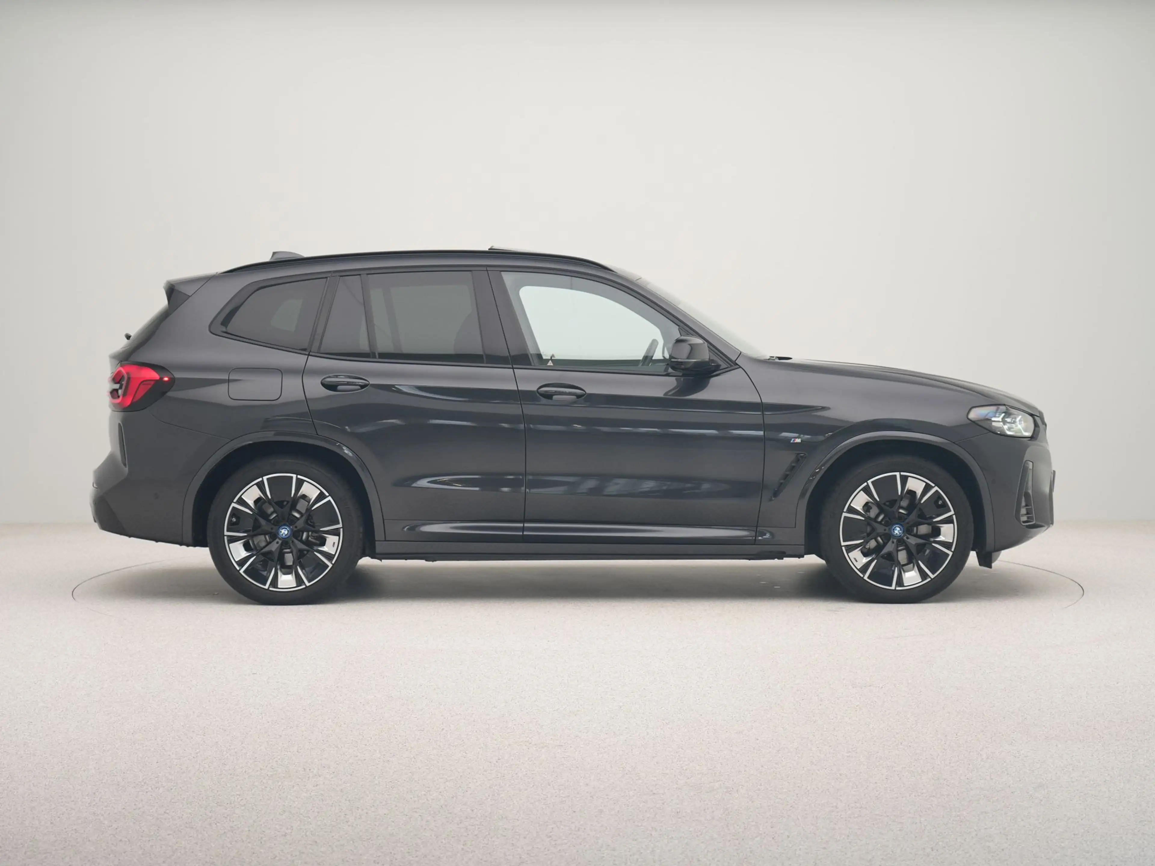 BMW iX3 High Executive 80 kWh SoH 100% — photo 7