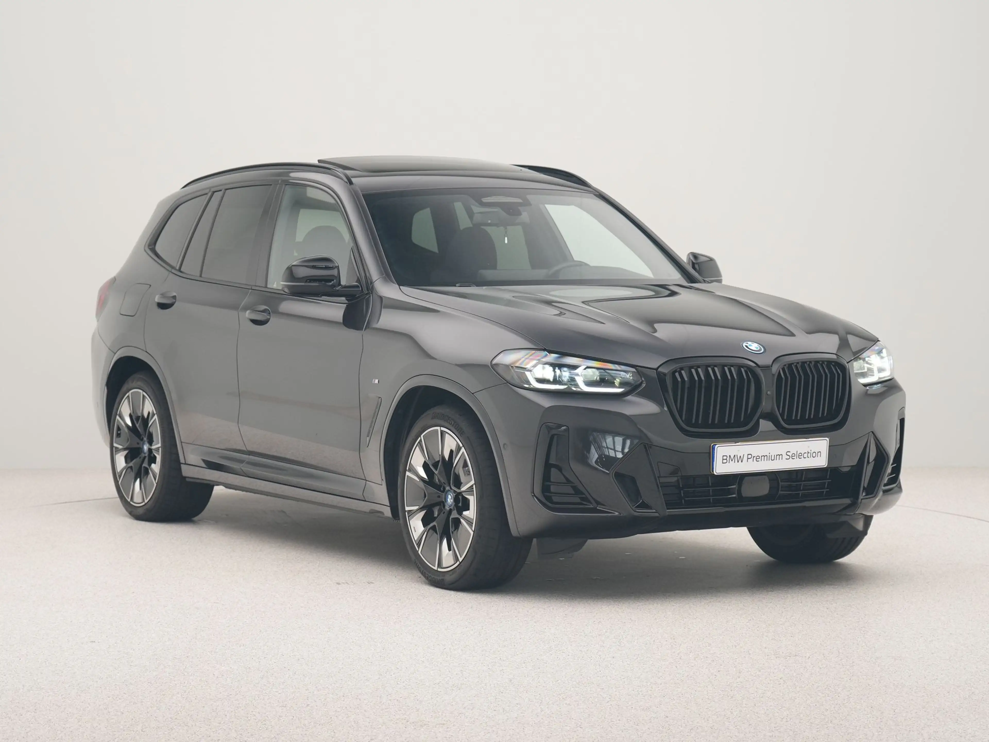 BMW iX3 High Executive 80 kWh SoH 100% — photo 6