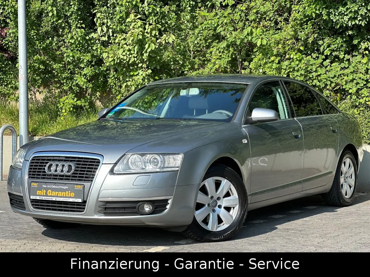Audi A6 2.4 V6/AUTOMATIK/LEDER/XENON/SHZ/TÜV NEU/ALU Grau - 1