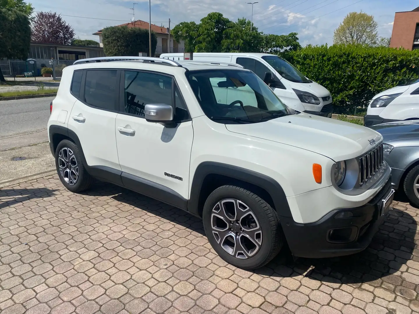 Jeep Renegade 1.4 m-air Limited fwd 140cv auto Bianco - 2