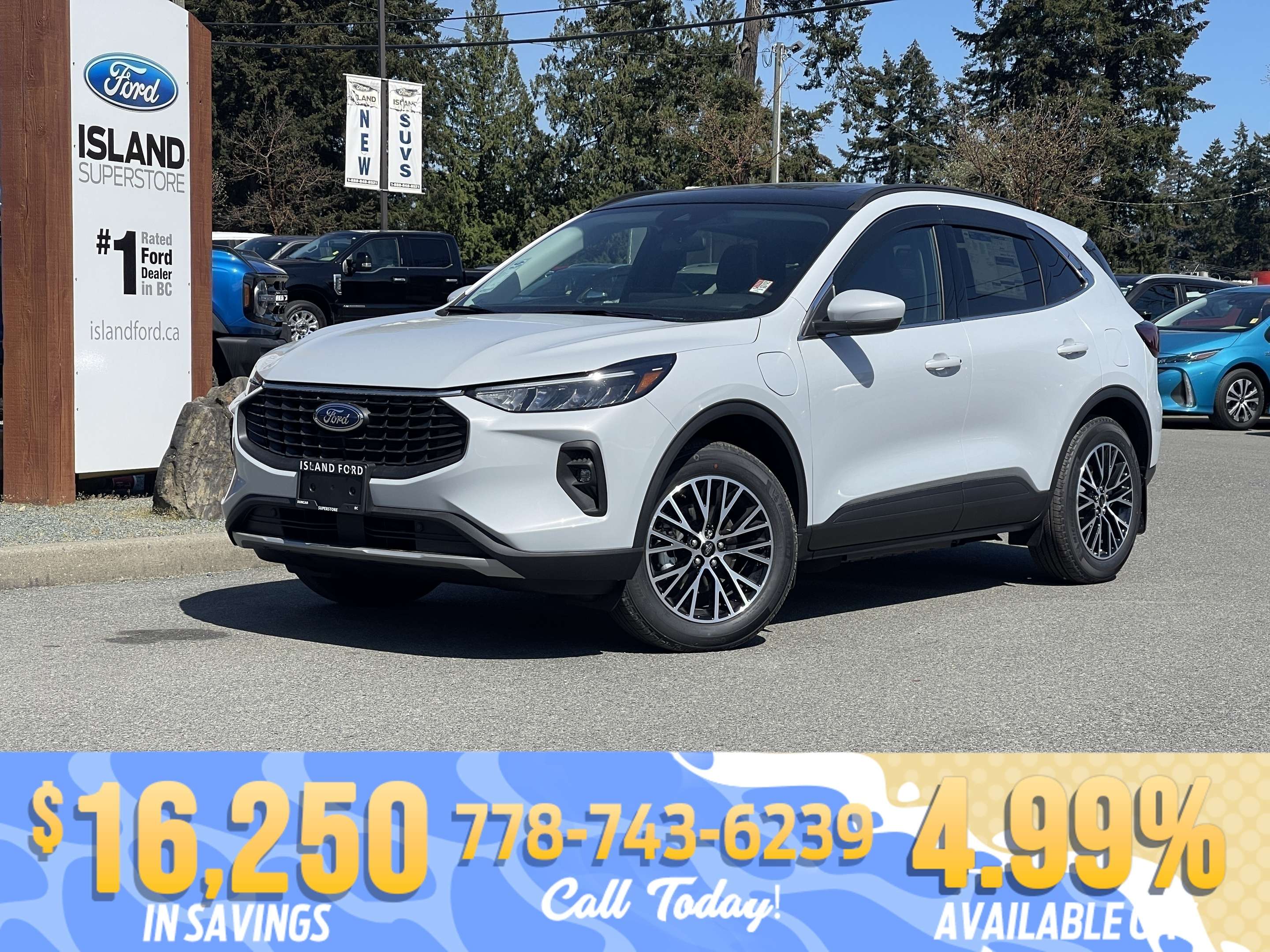 Silver 2025 Ford Escape Hybrid Plug-in SUV / Crossover Front-Wheel Drive Automatic