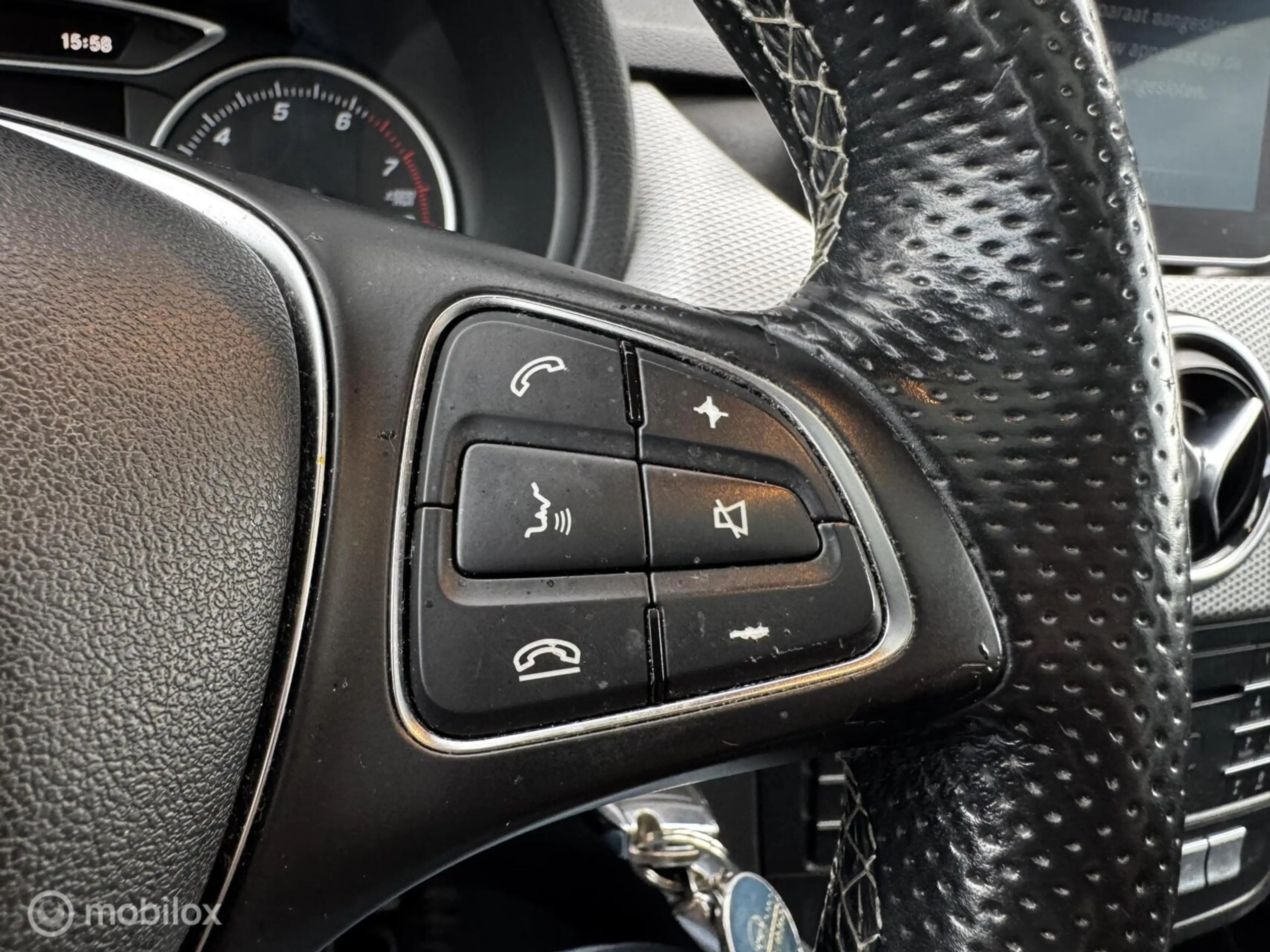 Mercedes-Benz B 200 Ambition 2015 — photo 8