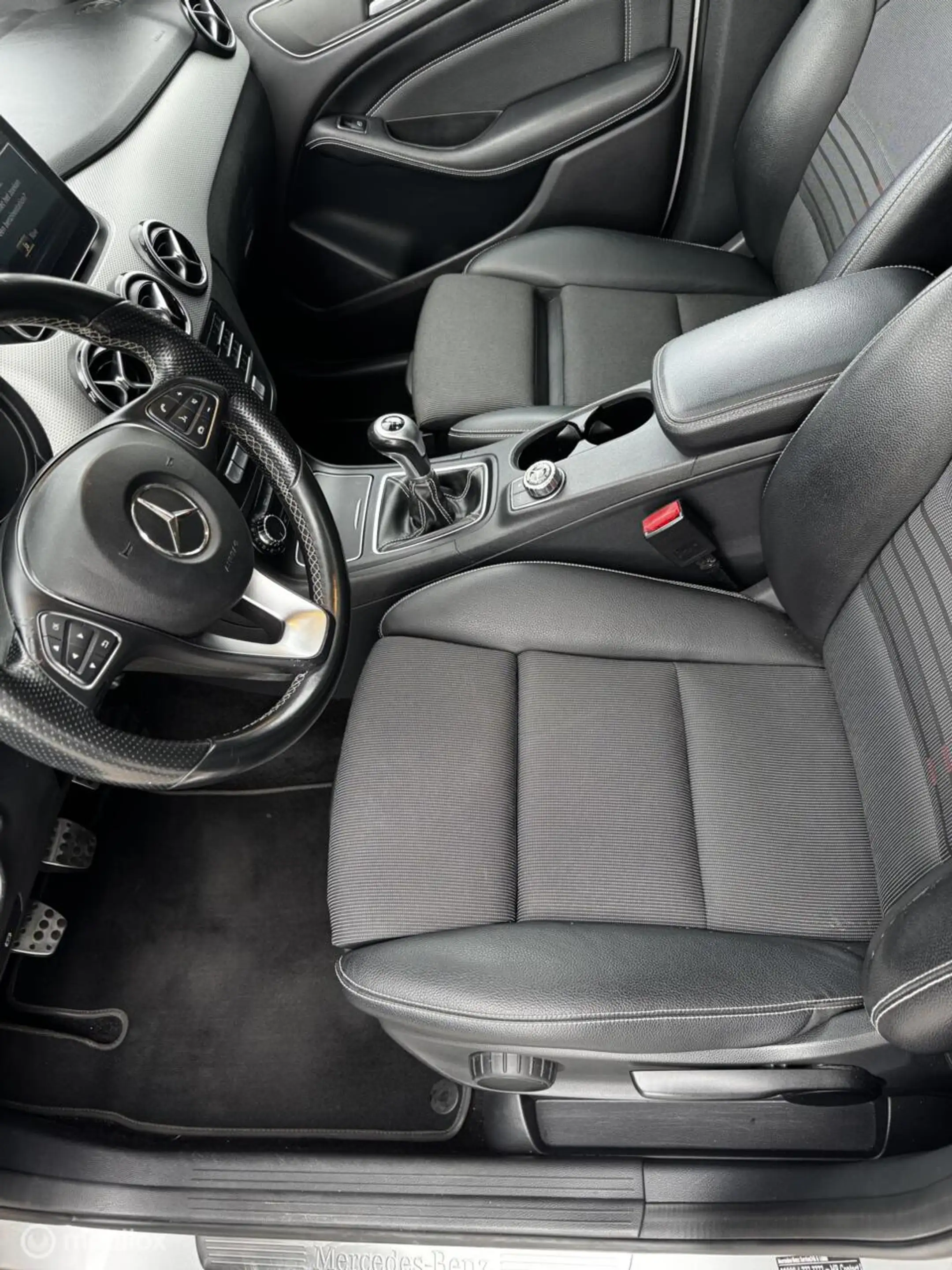 Mercedes-Benz B 200 Ambition 2015 — photo 5