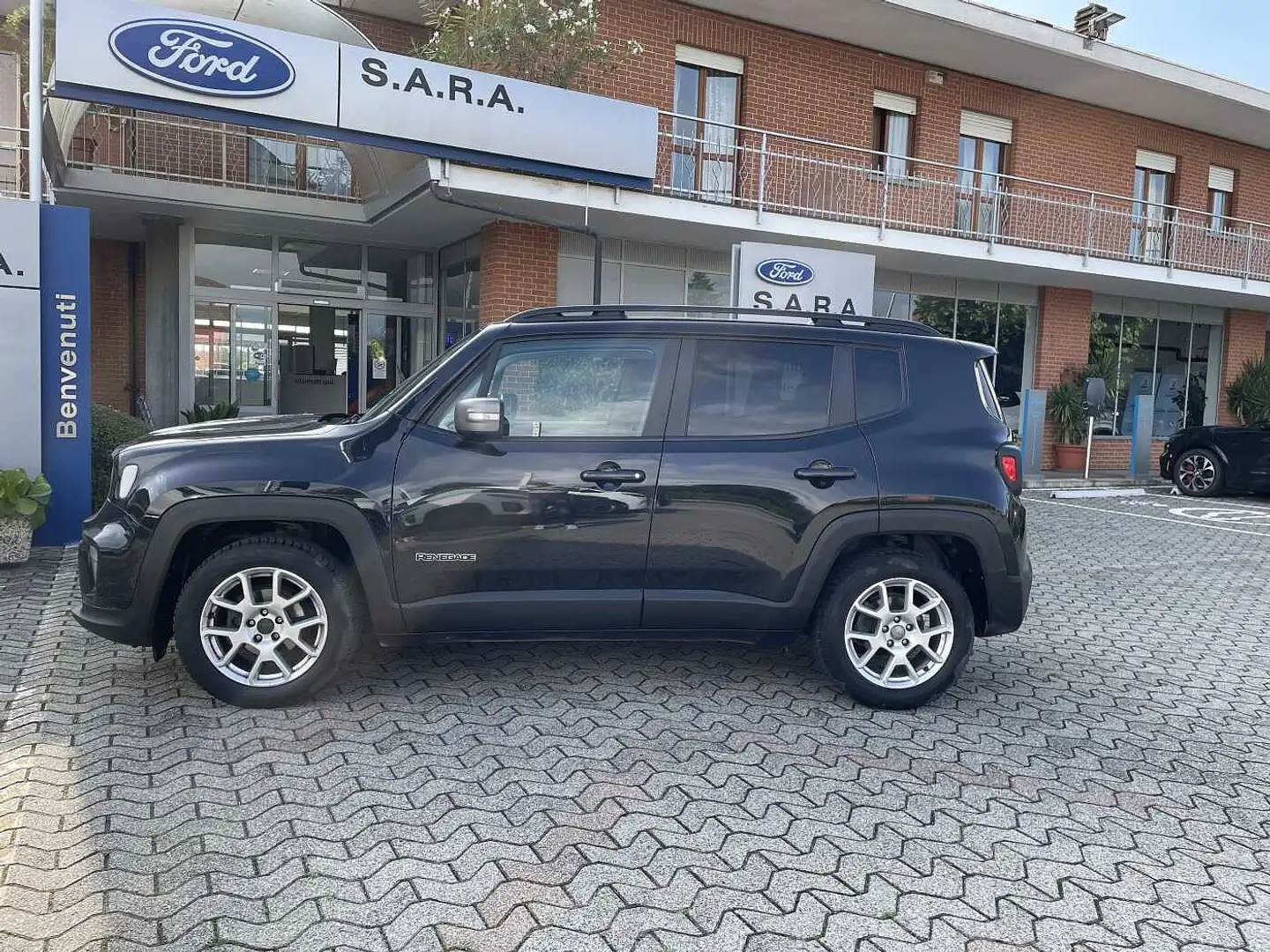 Jeep Renegade 1.6 Mjt DDCT 120 CV Limited Schwarz - 2