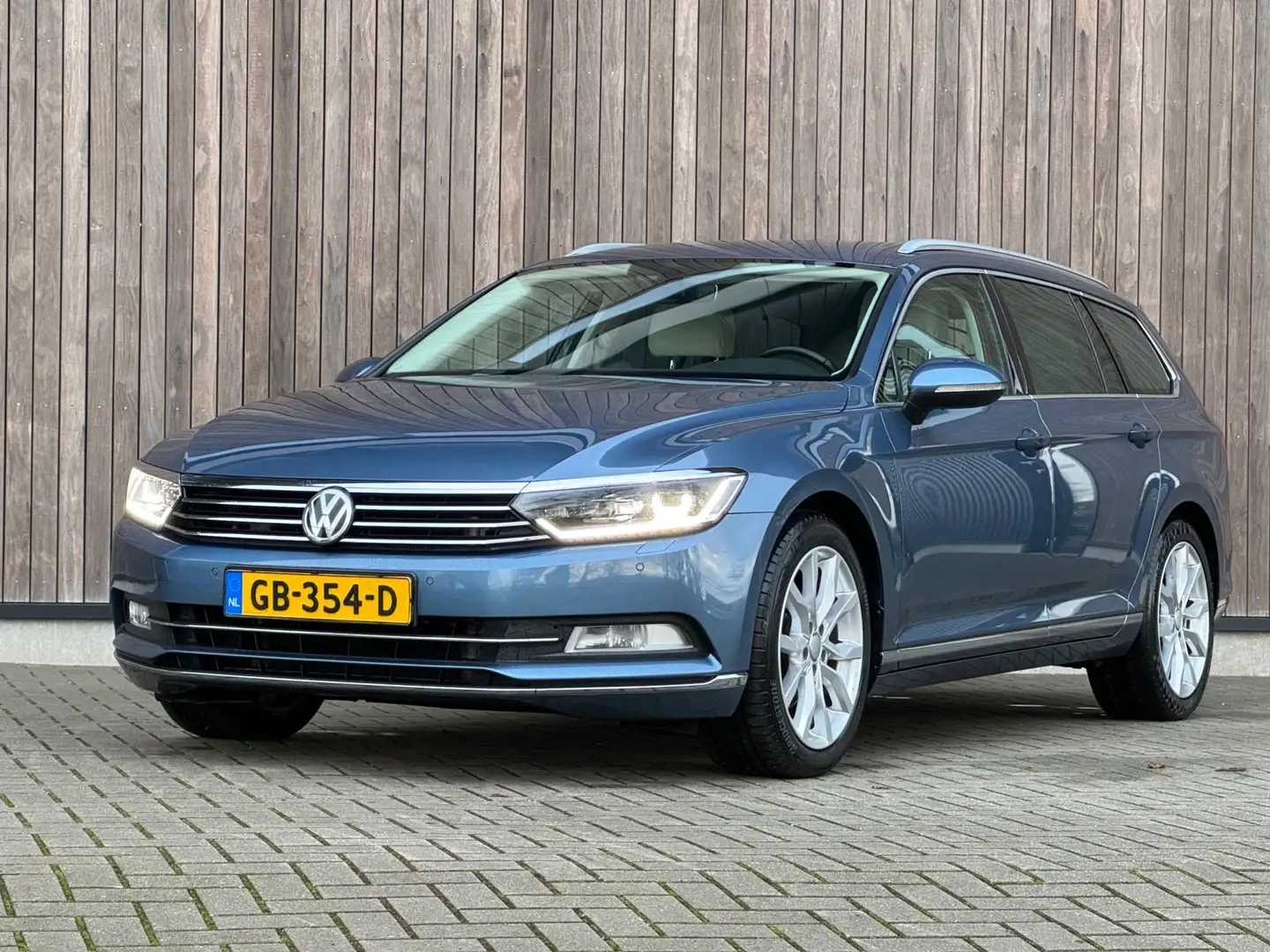 Volkswagen Passat Variant 2.0 TDI Highline |Leder|Navi|ACC| Bleu - 2
