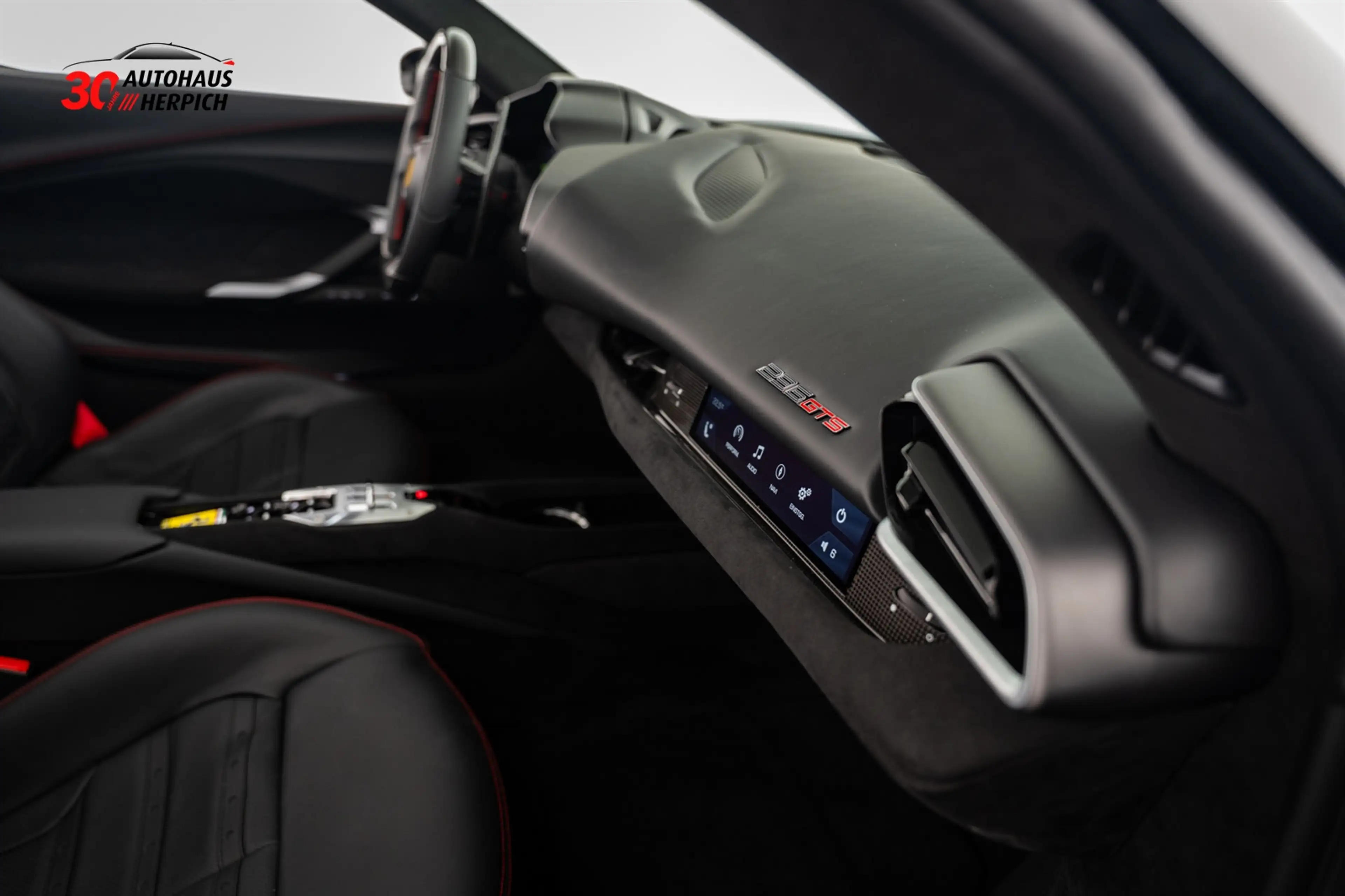 Ferrari 296 All Black Lift JBL 360° LED-Lenkrad Carp — photo 15