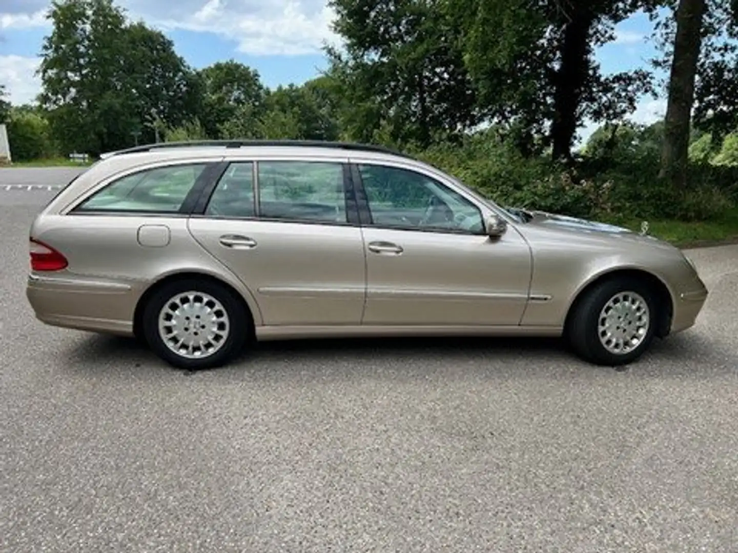 Mercedes-Benz E 240 E 240 Avantgarde Beige - 2