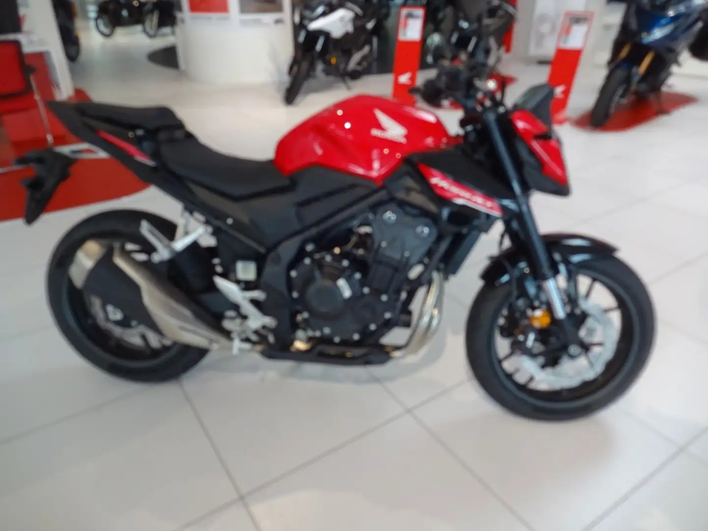 Honda CB 500 Hornet Czerwony - 2