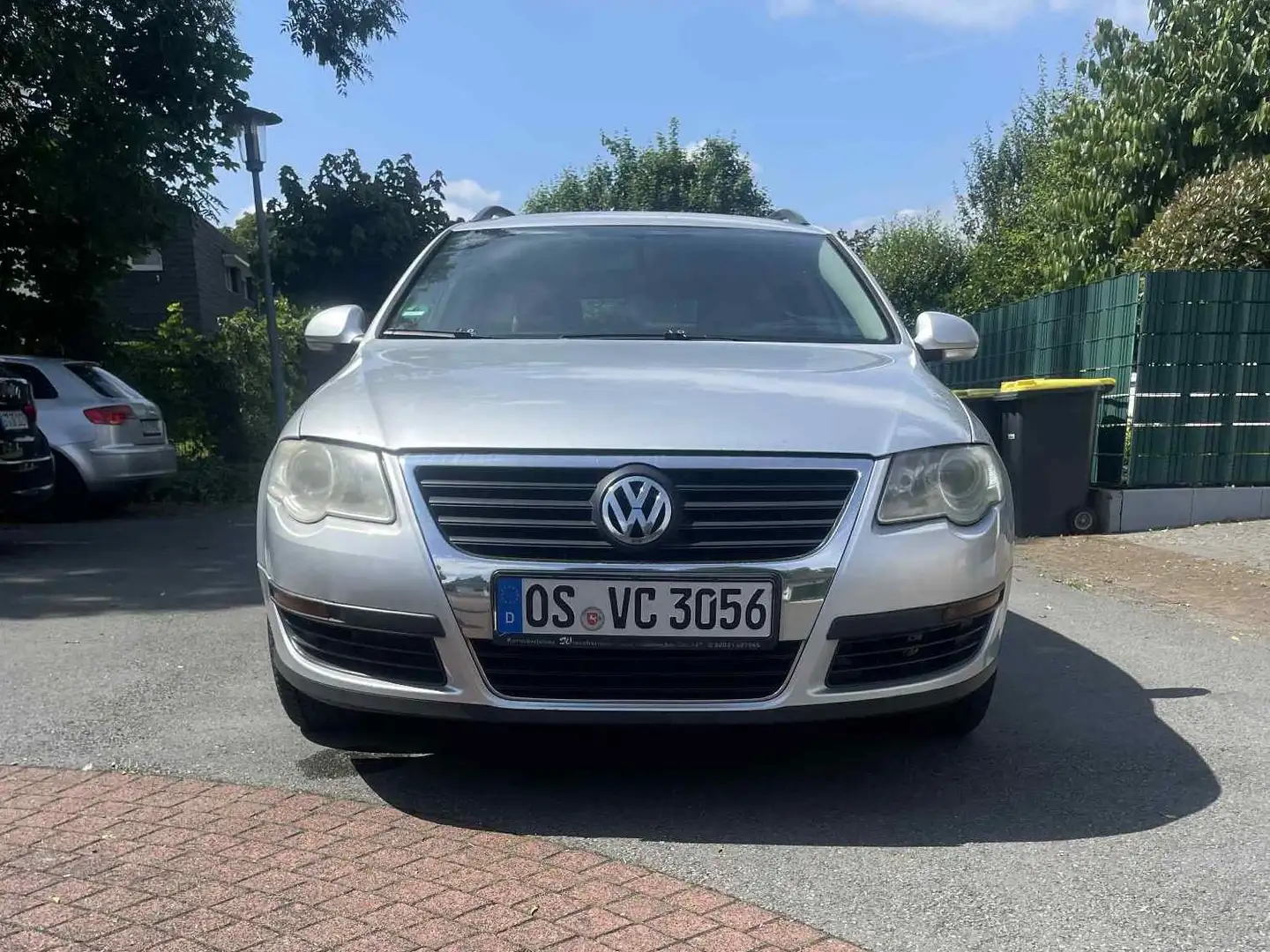 Volkswagen Passat Passat 1.9 TDI DPF Individual Chrom dunkel Grey - 1