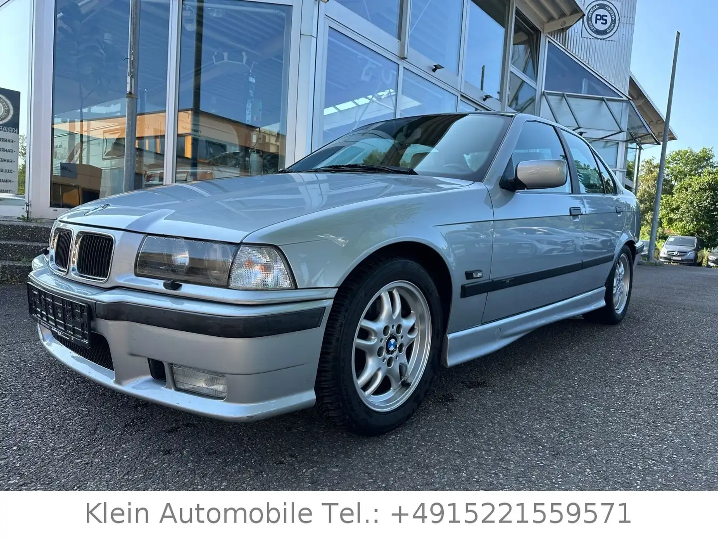 BMW 328 i E36 Lim. Werks M-Paket TÜV NEU Silber - 1
