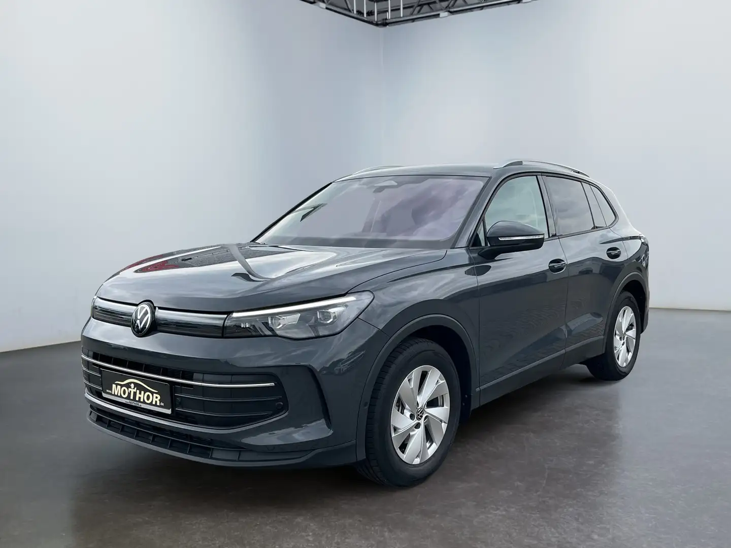 Volkswagen Tiguan Life 1.5 eTSI DSG Digital Cockpit PRO Gris - 2