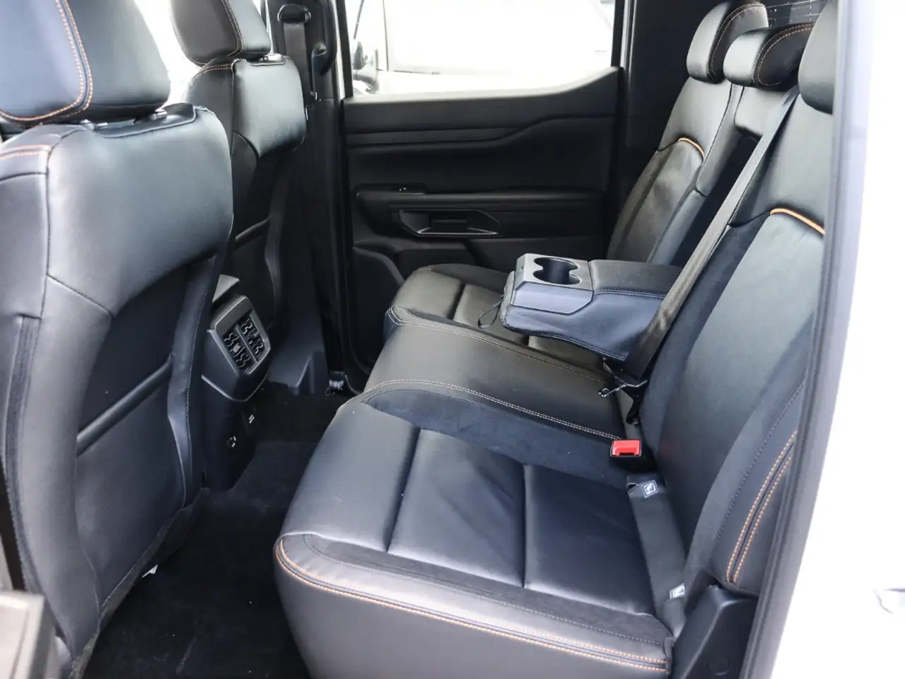 Ford Ranger Wildtrak X 205PS EcoBlue man. Rollo Techno 93 Wild 14