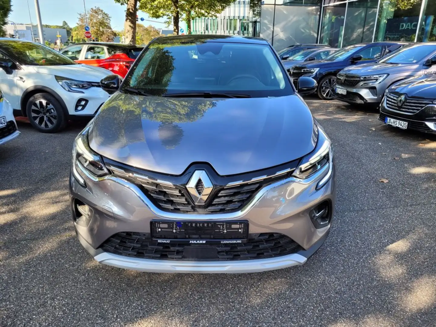 Renault Captur TCe Mild Hybrid 140 EDC GPF TECHNO Grau - 2