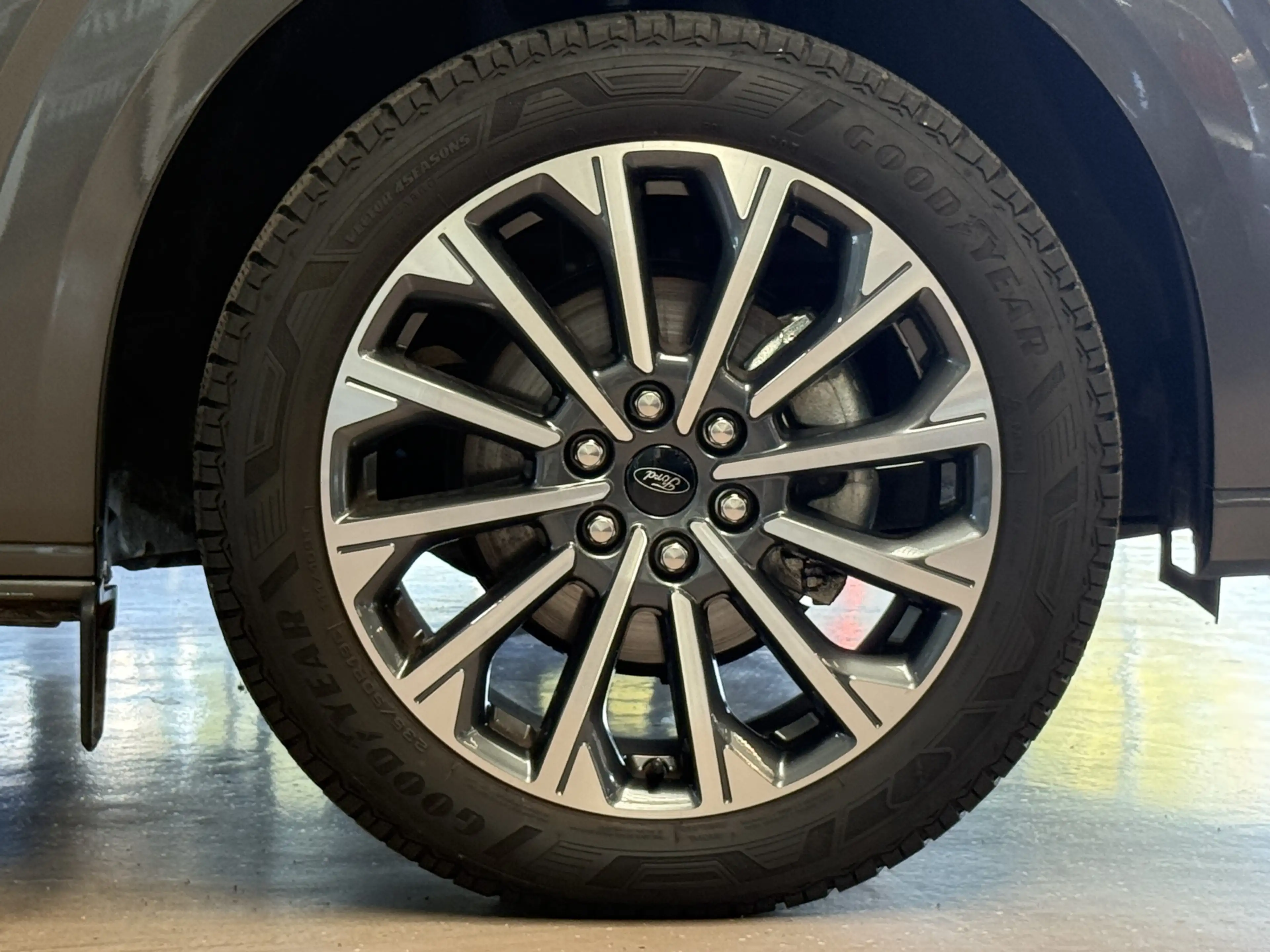 Ford Tourneo Custom L1 Titanium X Matrix el. AHK 70L — photo 13