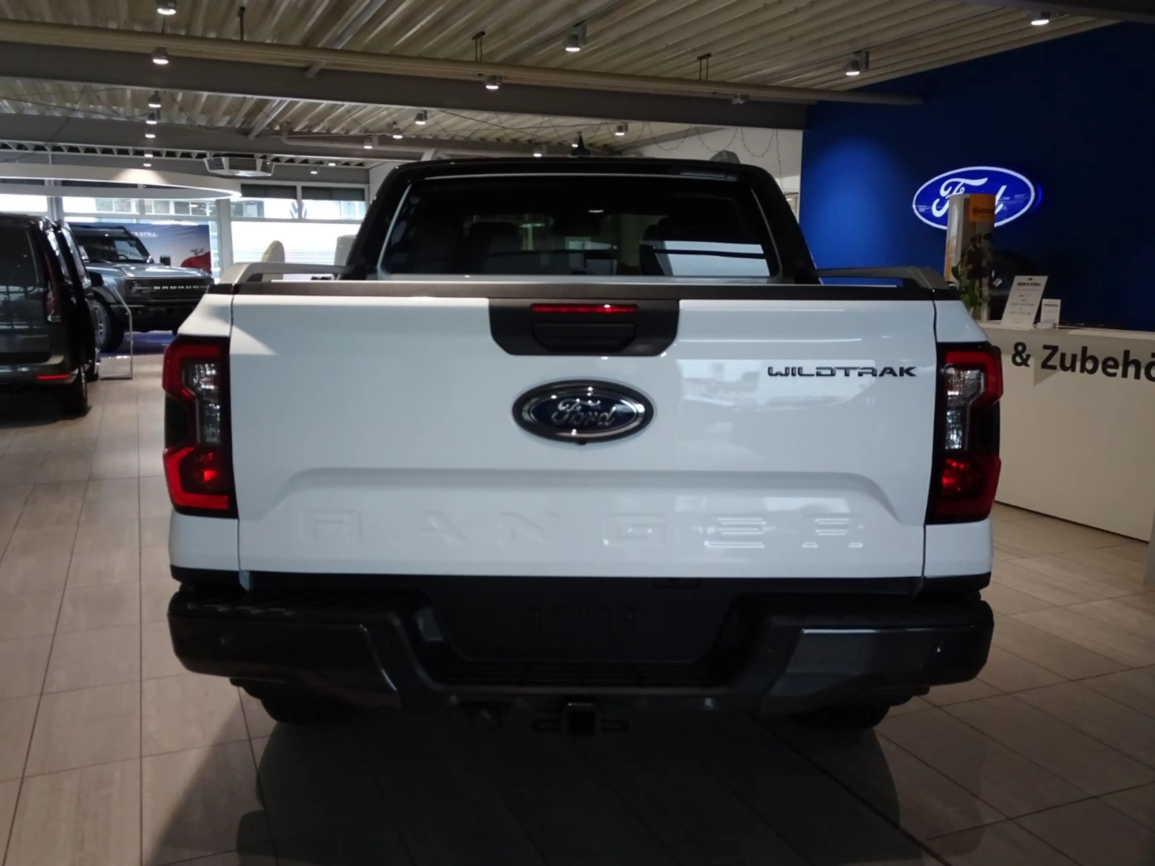 Ford Ranger Wildtrak 2.3 DoKa PHEV BLUECRUISE*iACC*360 — photo 8