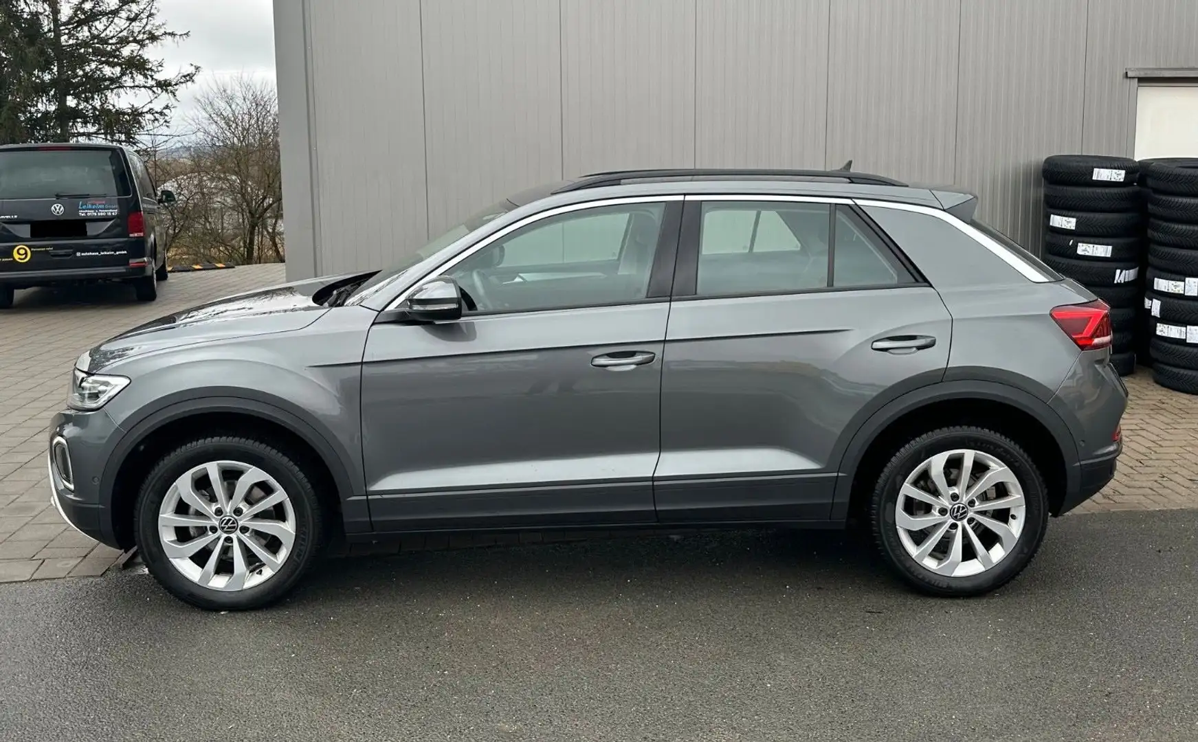 Volkswagen T-Roc T-Roc 1,0 TSI Life Grau - 1