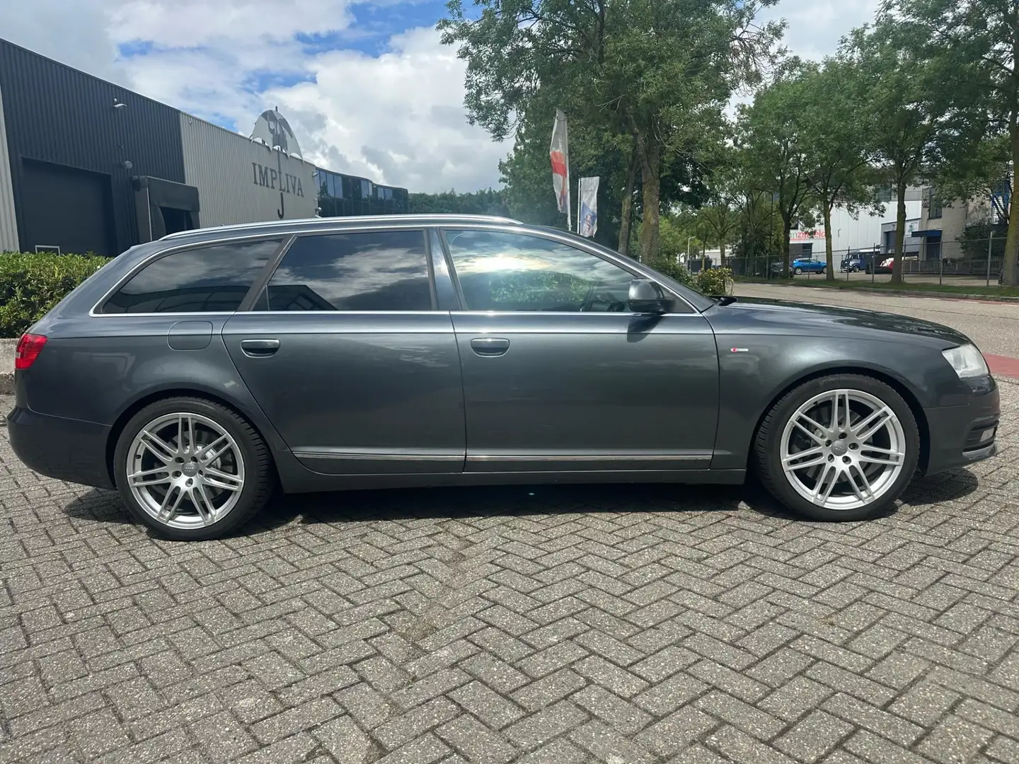 Audi A6 Avant 2.8 FSI Pro Line S Gris - 2