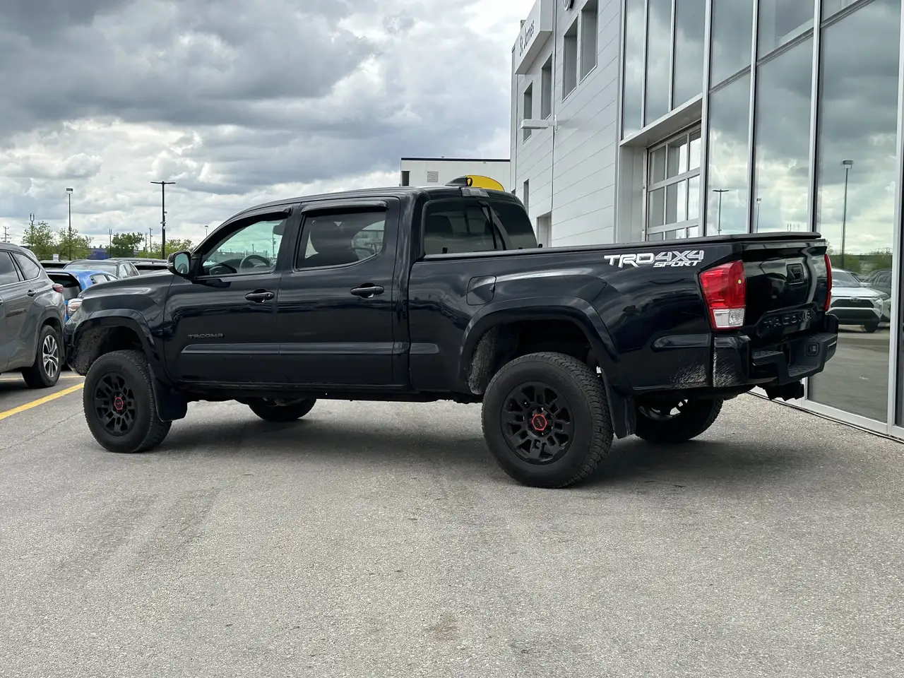 Toyota Tacoma снимка Toyota Tacoma