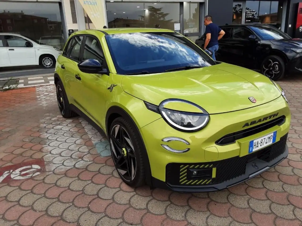 Abarth 600e