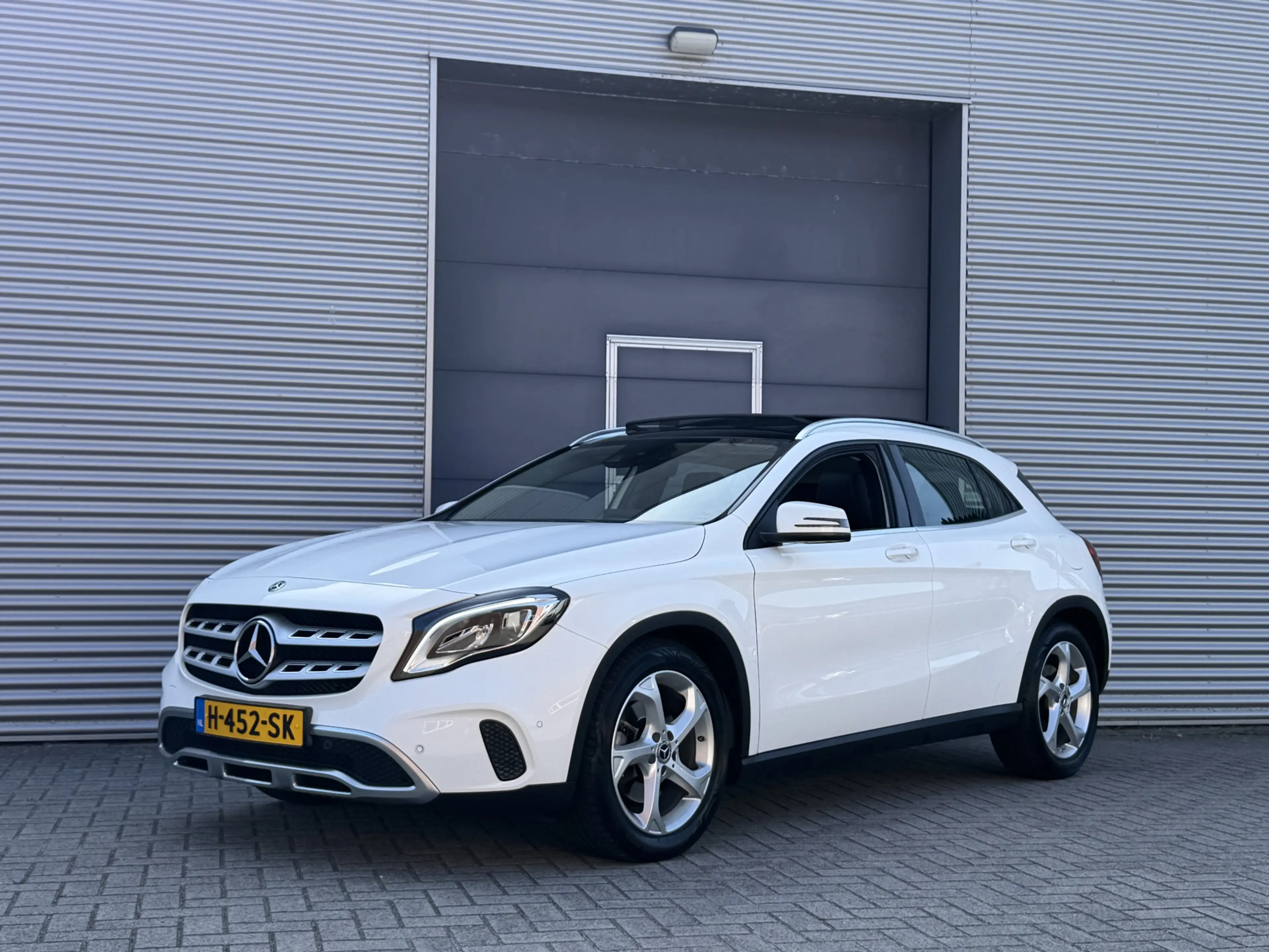 Mercedes-Benz GLA 220 4Matic Business I Aut. I Pano.dak I Navi I 50.000