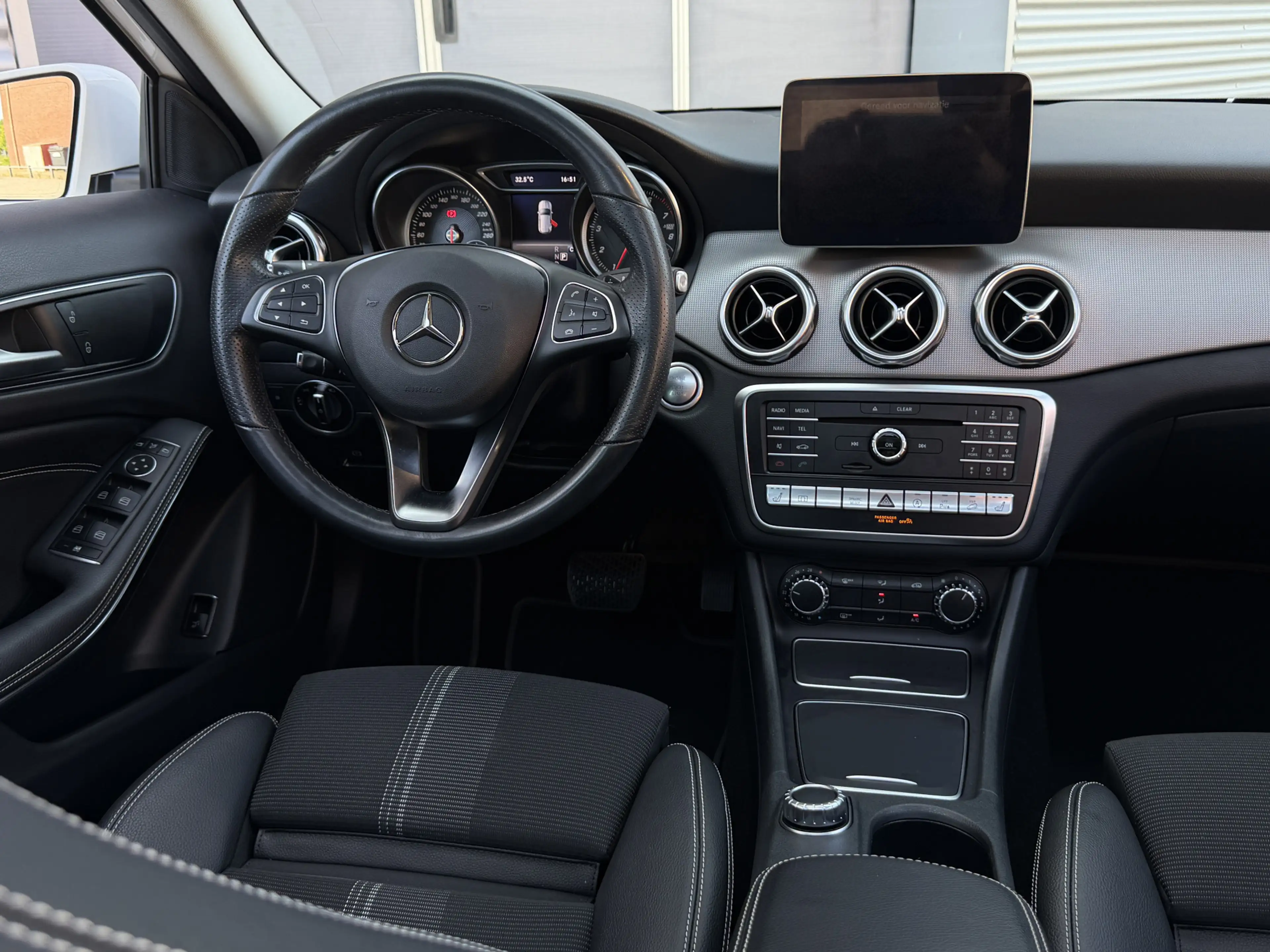 Mercedes-Benz GLA 220 4Matic Business I Aut. I Pano.dak I Navi I 50.000 — photo 6
