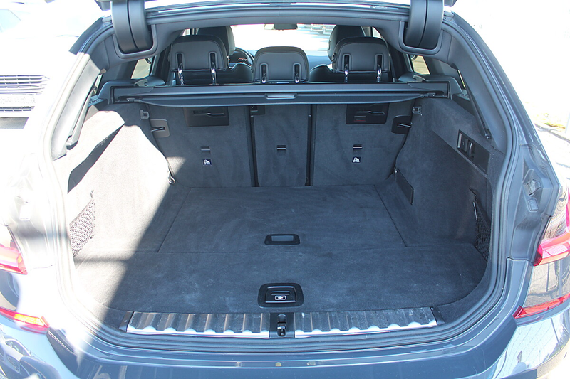 BMW 330 d xDrive Tour. Aut. M-Paket Laser HeadUp Laser ... — photo 14