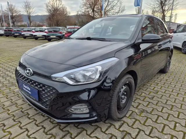 Hyundai i20 AUTOMATIK TREND+NAVI+APLLE/ANDROID+SITZHEIZUNG