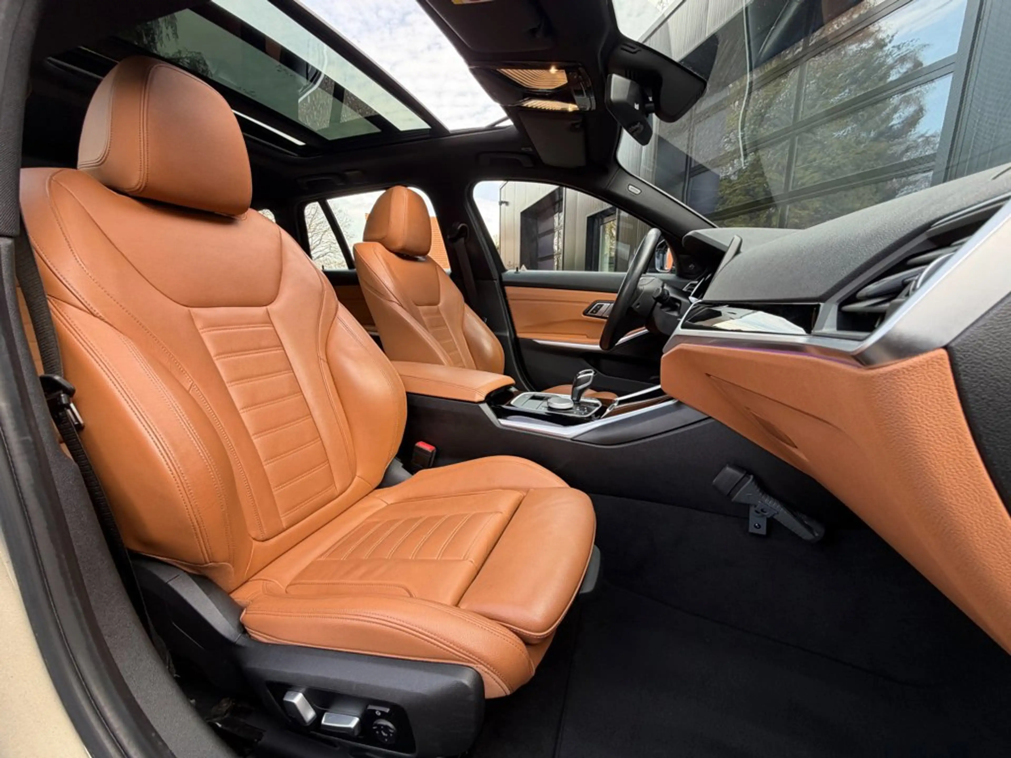 BMW 330 3-Serie Touring 330i Individual Edition Oxidgrau P — photo 7
