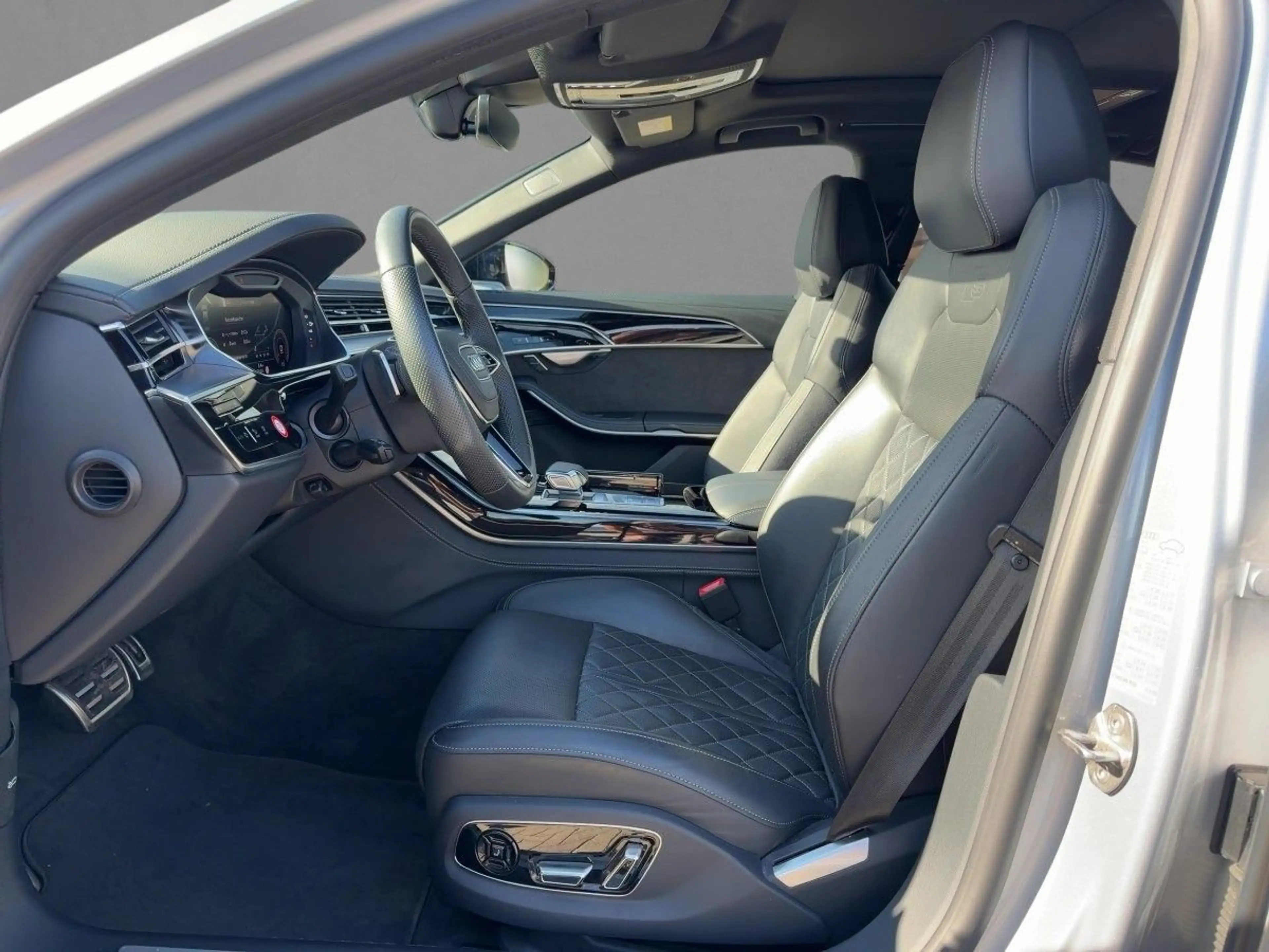 Audi A8 Lang 50 TDI QUA*MATRIX*360*PANO*STANDHZ*B&O** — photo 9