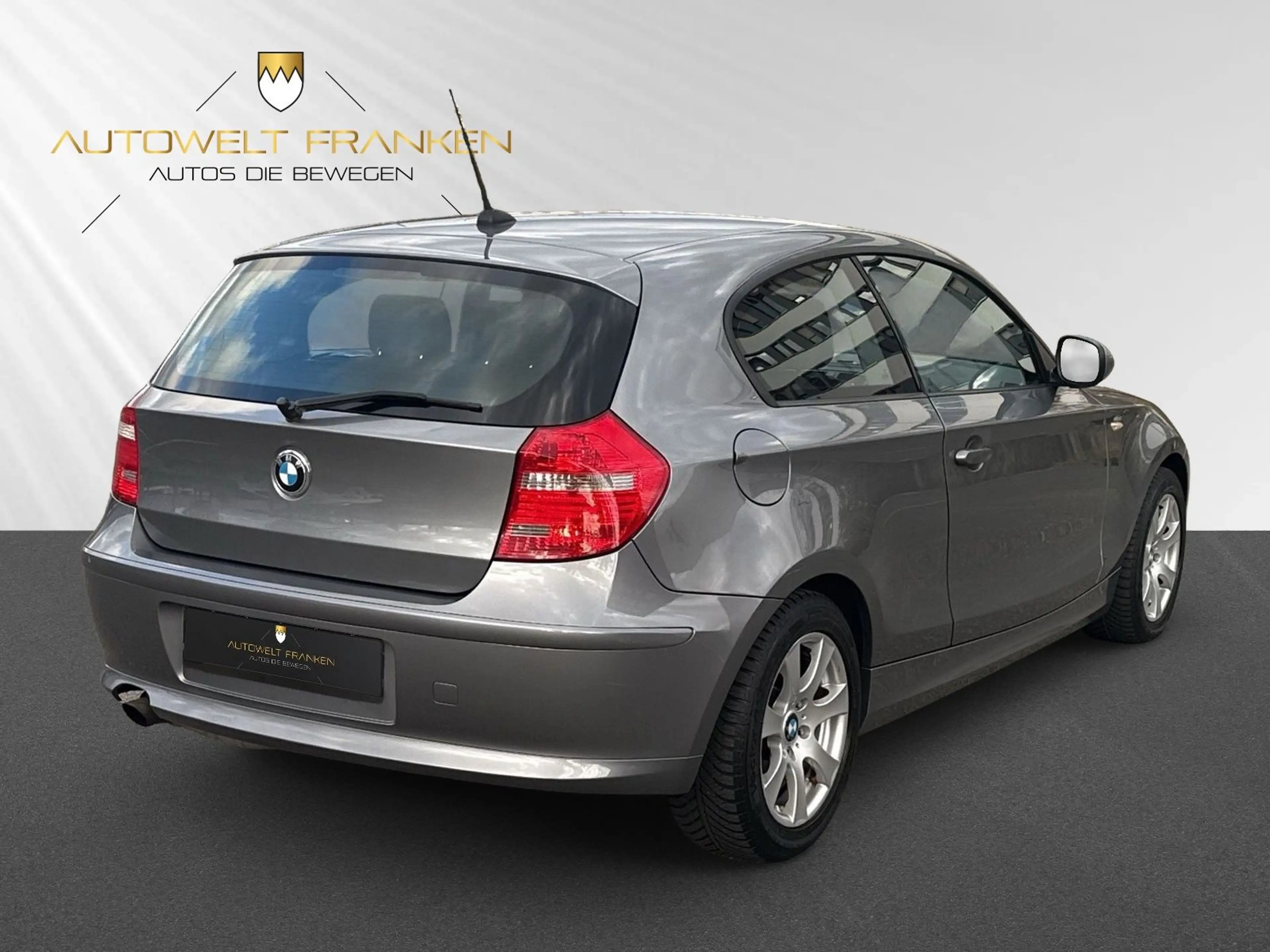 BMW 116 i *SERVICE NEU*BREMSEN NEU*TÜV 03/2028* — photo 8